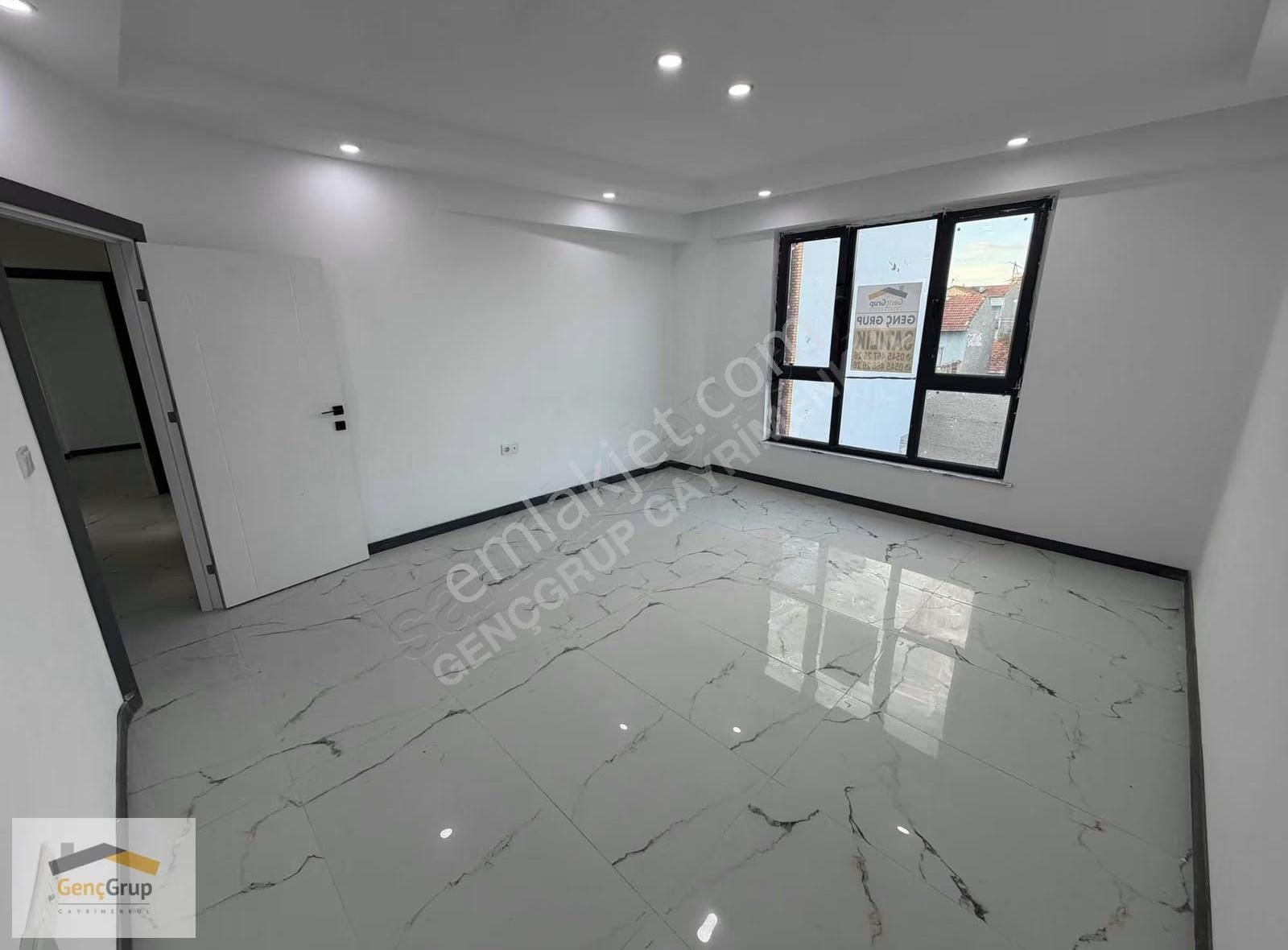 *genç Grup* Zafer'de Özel Garajlı,ara Kat,yüksek Kredili Şık 2+1 - Görsel 20