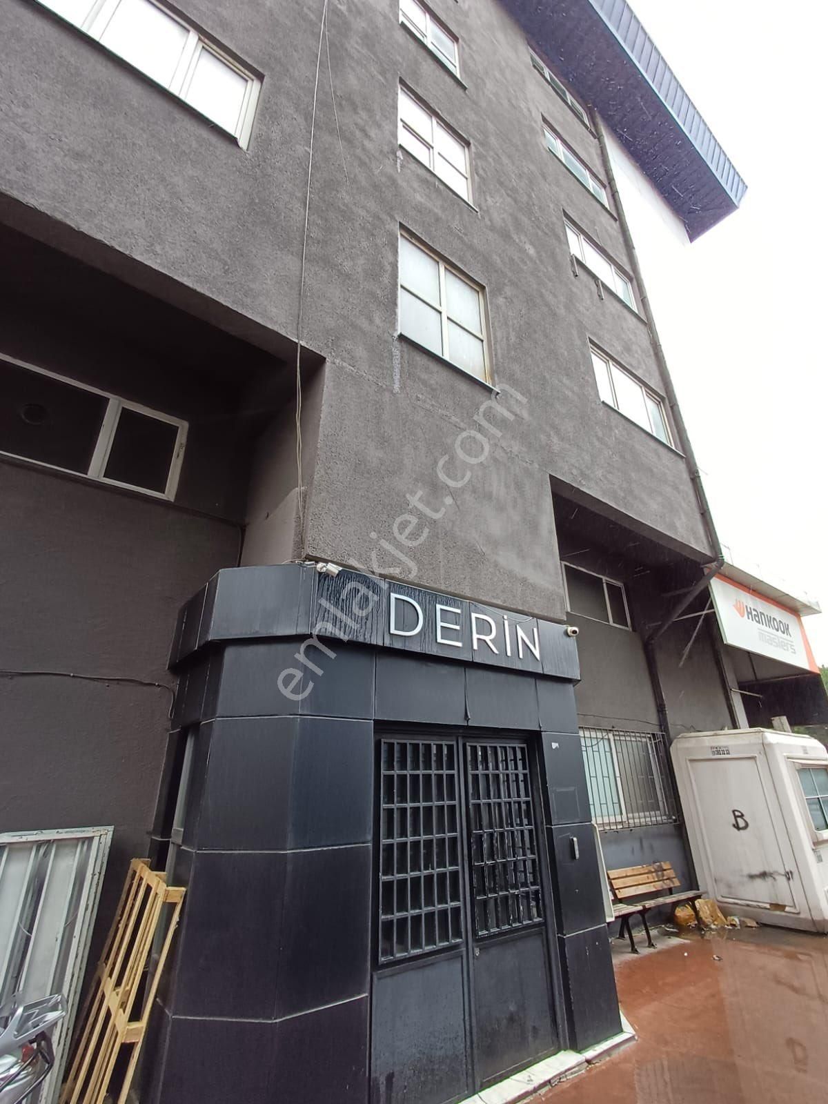 Merterde İtfaiyenin Yanında 270 M2 3. Kat Asansörlü Otoparklı - Görsel 26