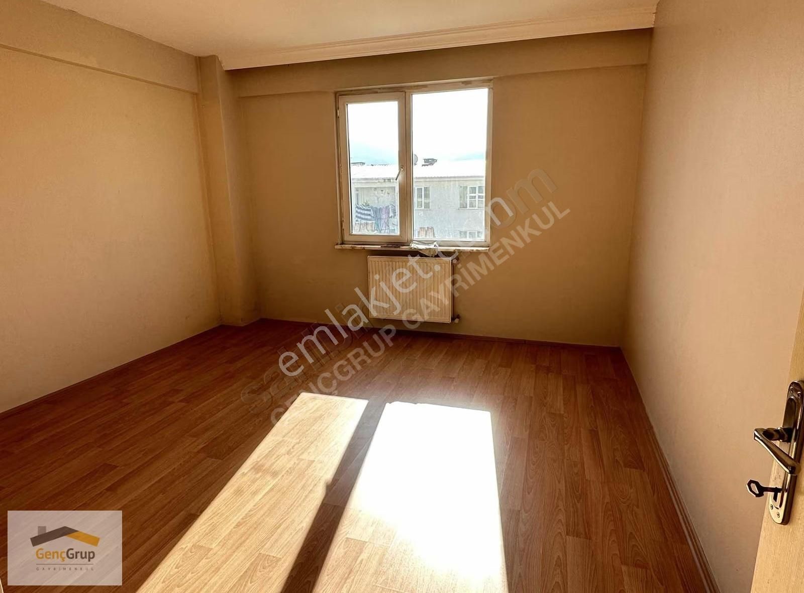 *genç Grup* Orhangazi Mah. Kütahya Yolu Üzeri Geniş Kiralık 2+1 - Görsel 25