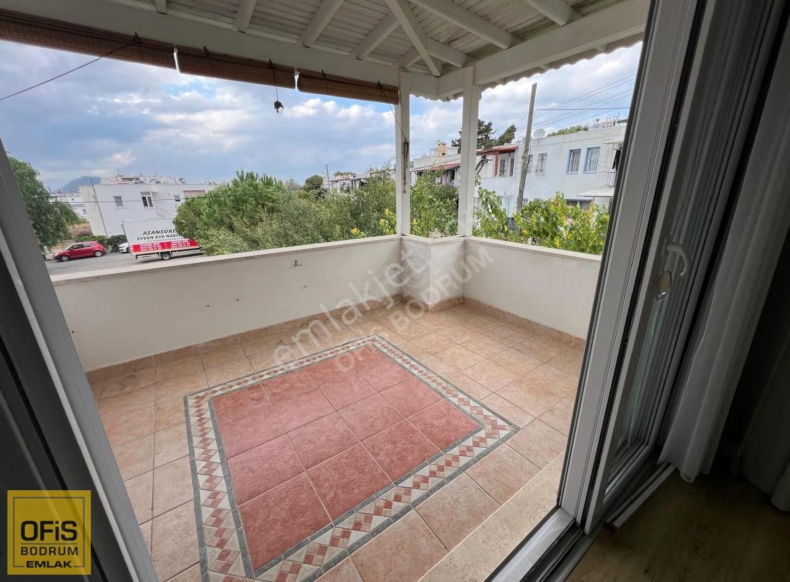 Bodrum Turgutreis Bahçelievler Kiralık 3+1 Üst Kat Daire - Görsel 18