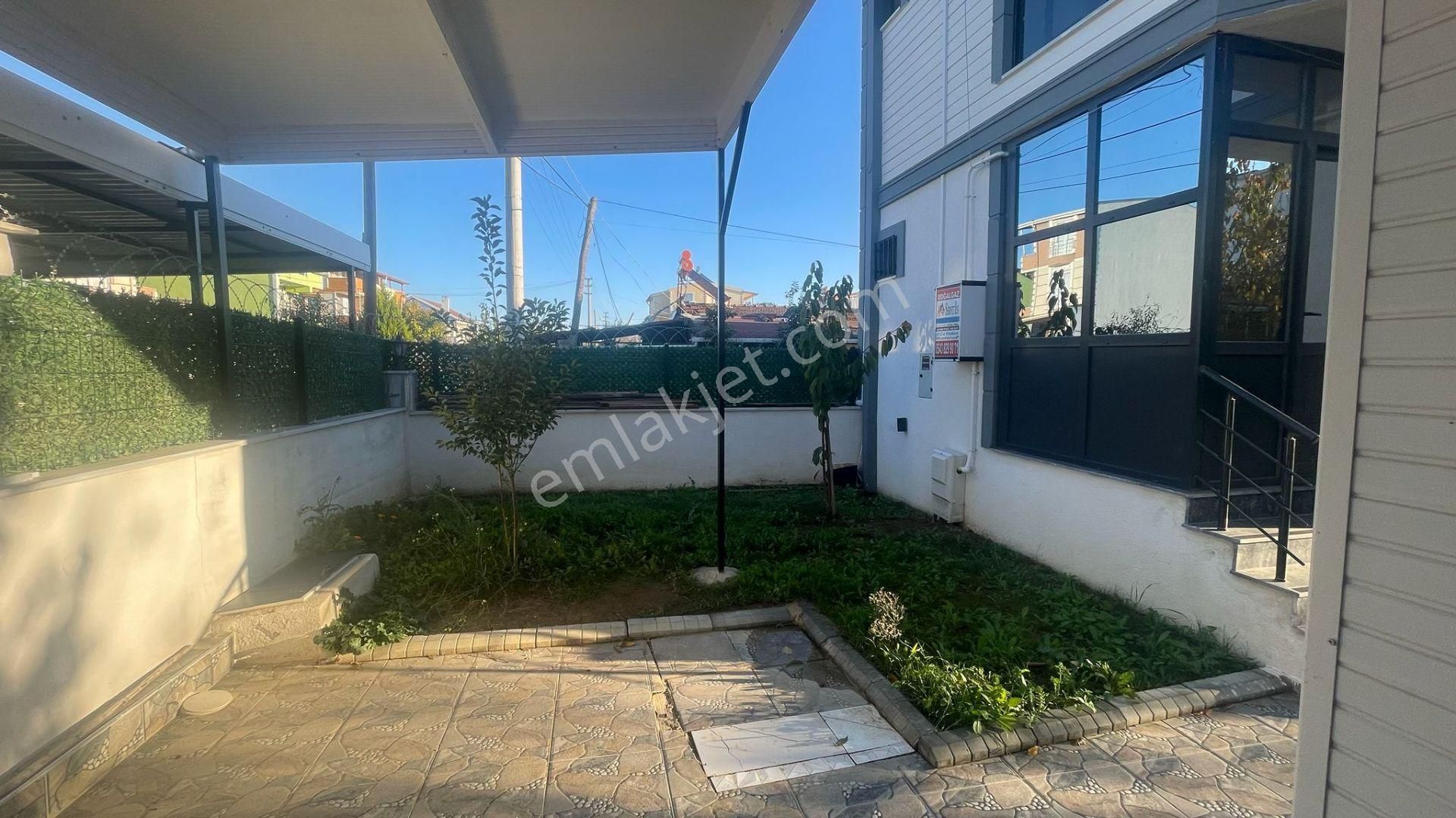 Yeniçiftlik'te Denize 600 Metre Mesafede Kombi Pet Haz 2+1 Villa - Görsel 30