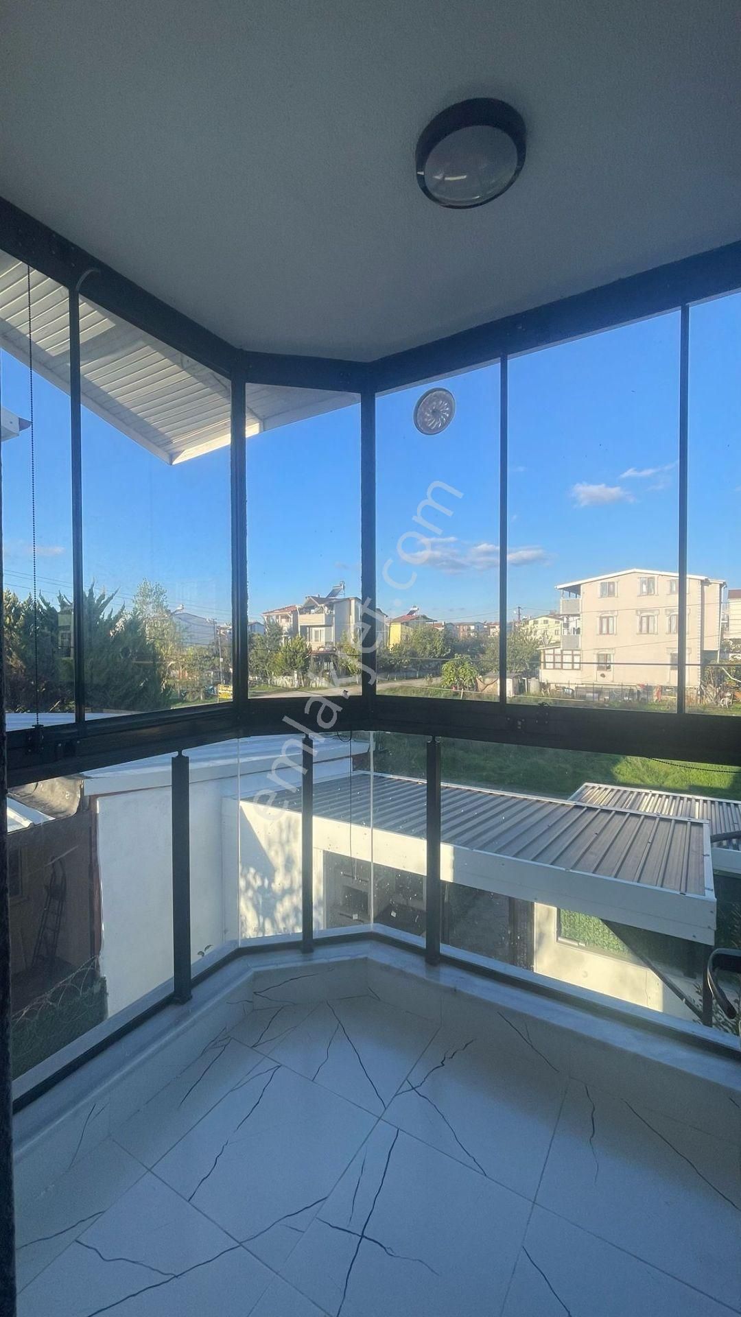 Yeniçiftlik'te Denize 600 Metre Mesafede Kombi Pet Haz 2+1 Villa - Görsel 17