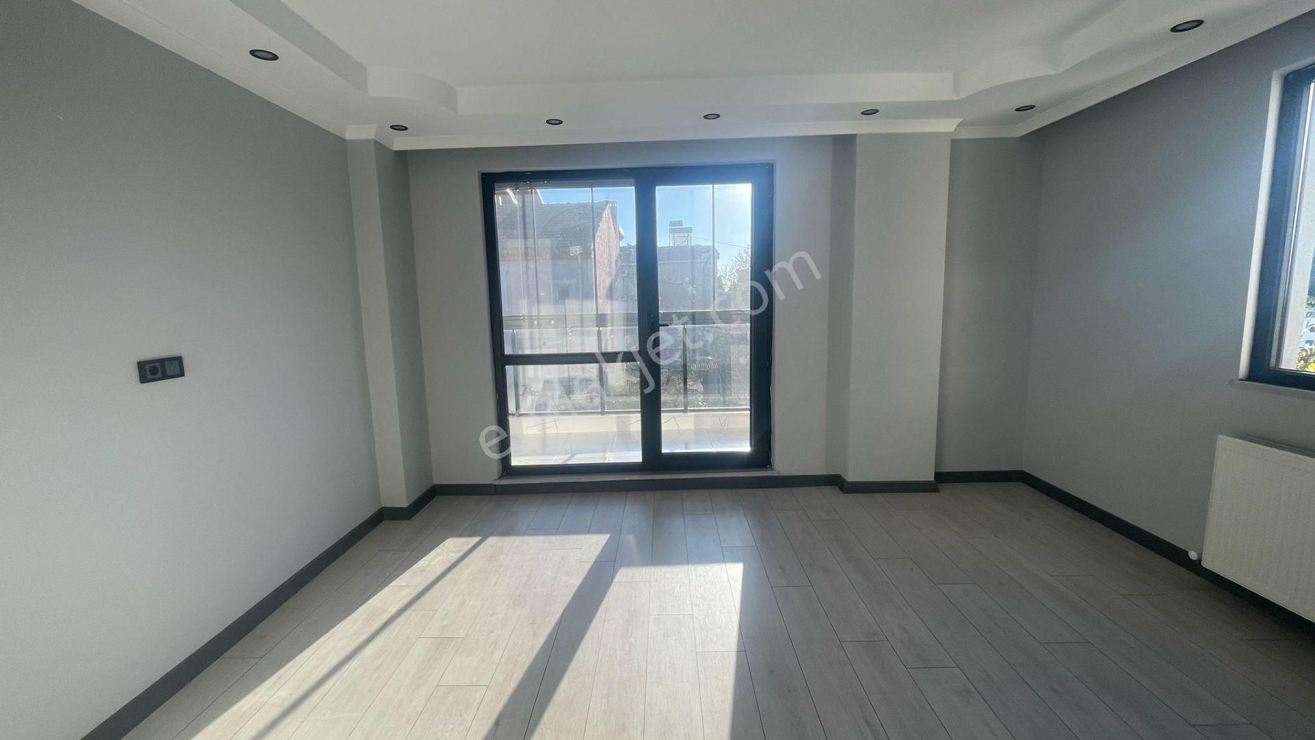 Yeniçiftlik'te Denize 600 Metre Mesafede Kombi Pet Haz 2+1 Villa - Görsel 4