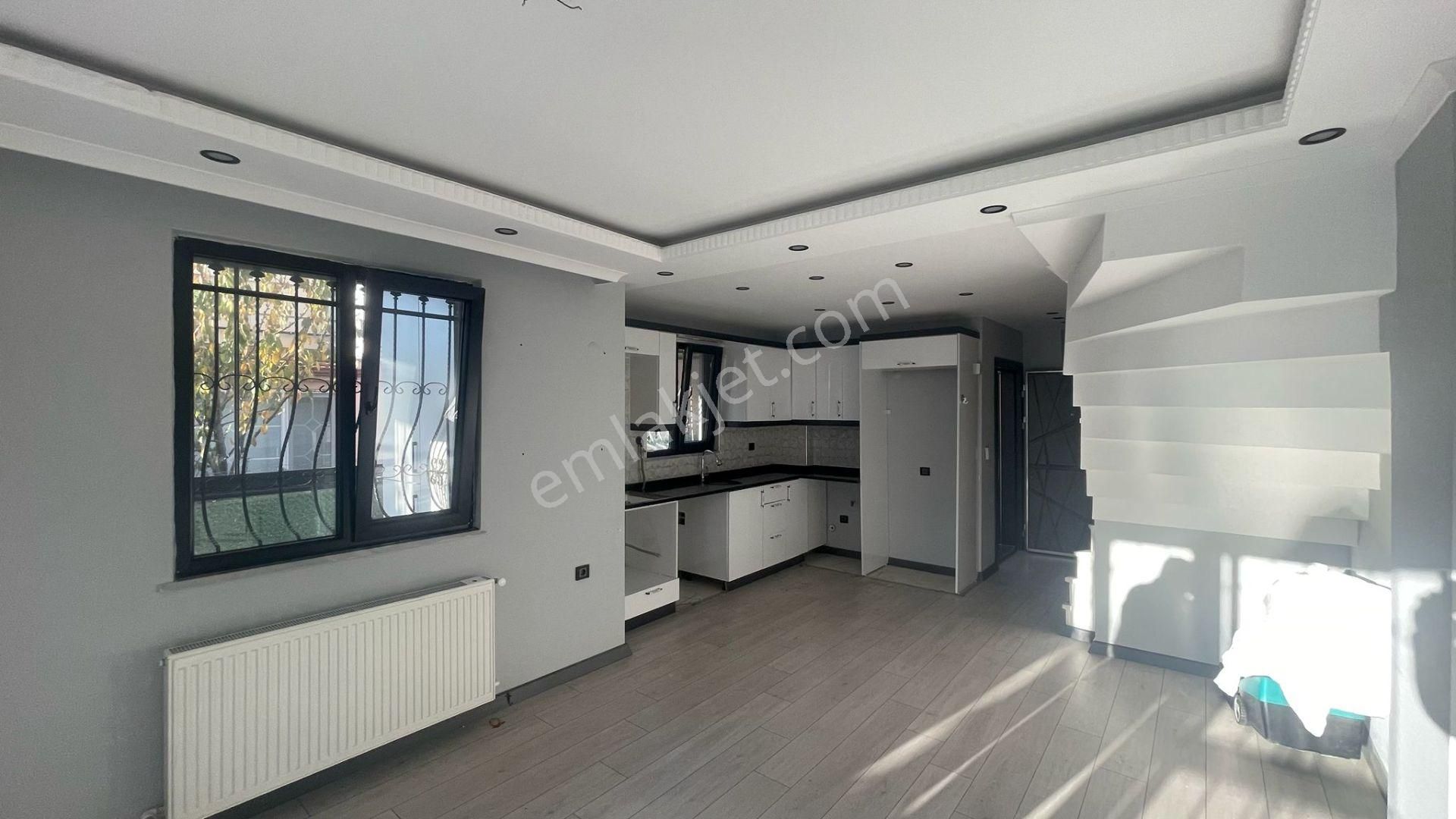 Yeniçiftlik'te Denize 600 Metre Mesafede Kombi Pet Haz 2+1 Villa - Görsel 19