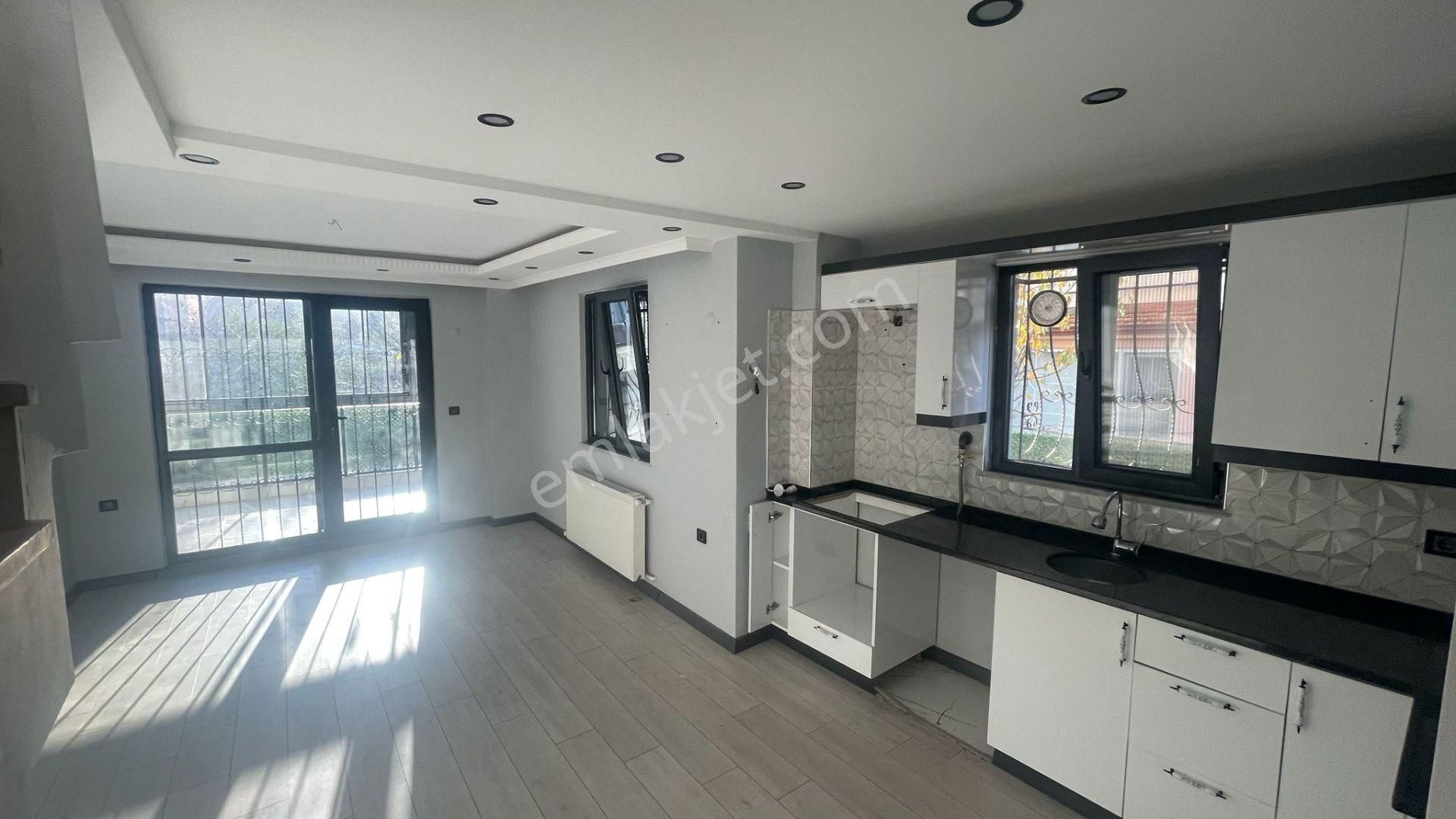 Yeniçiftlik'te Denize 600 Metre Mesafede Kombi Pet Haz 2+1 Villa - Görsel 12