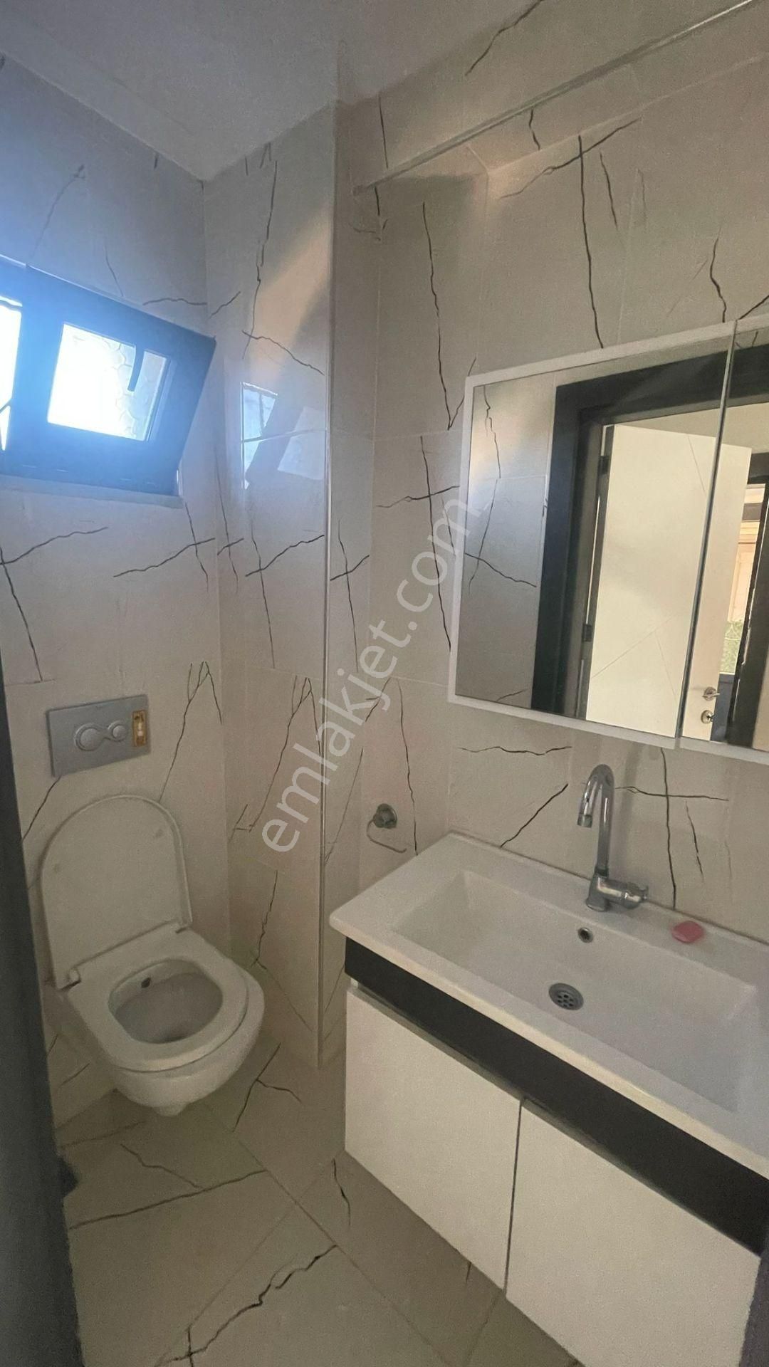 Yeniçiftlik'te Denize 600 Metre Mesafede Kombi Pet Haz 2+1 Villa - Görsel 20