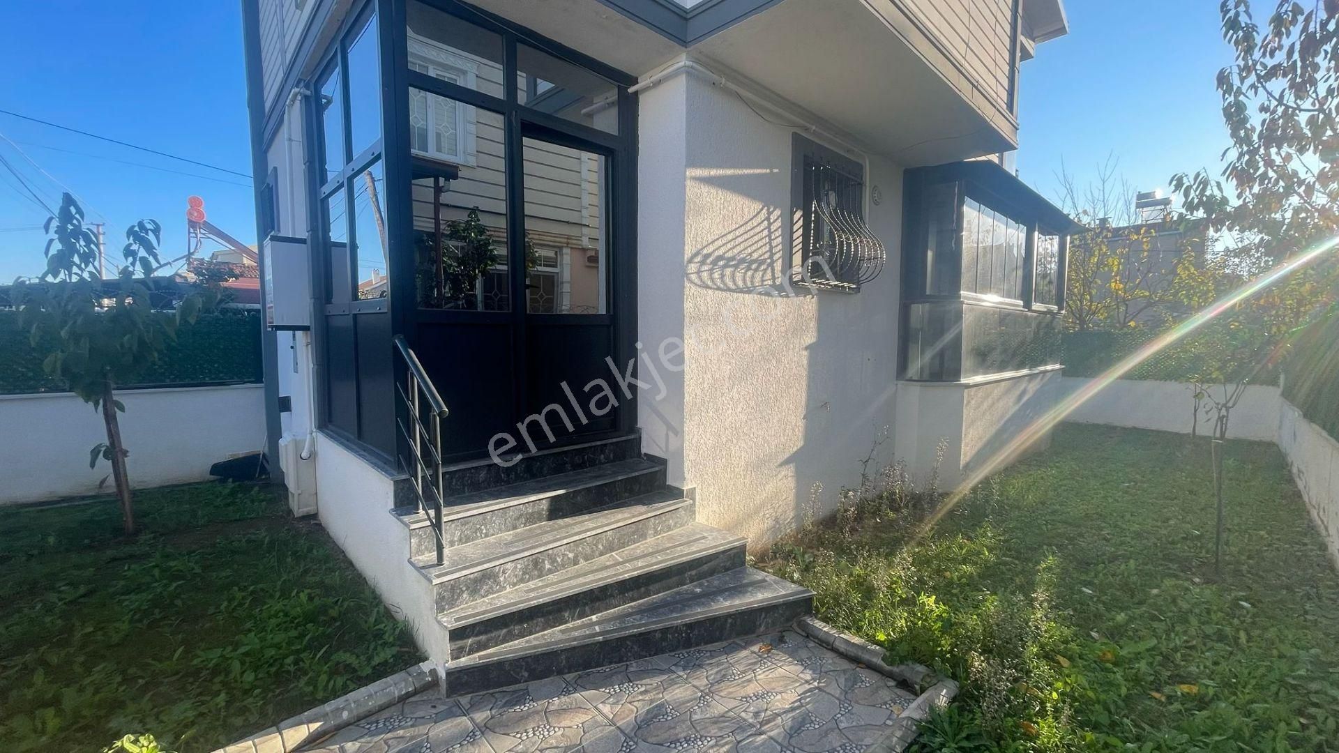 Yeniçiftlik'te Denize 600 Metre Mesafede Kombi Pet Haz 2+1 Villa - Görsel 24