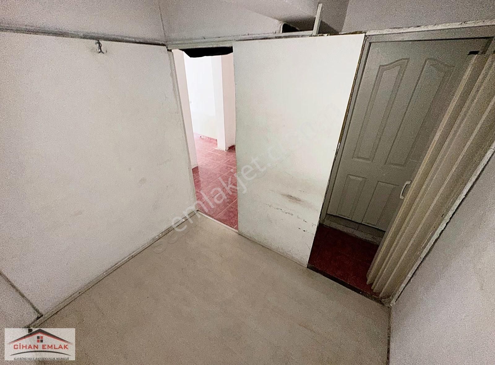 Çiğdemtepe Ş.kadir Özbek Cadde Üzeri Teleferik Yakını Kiralık - Görsel 3