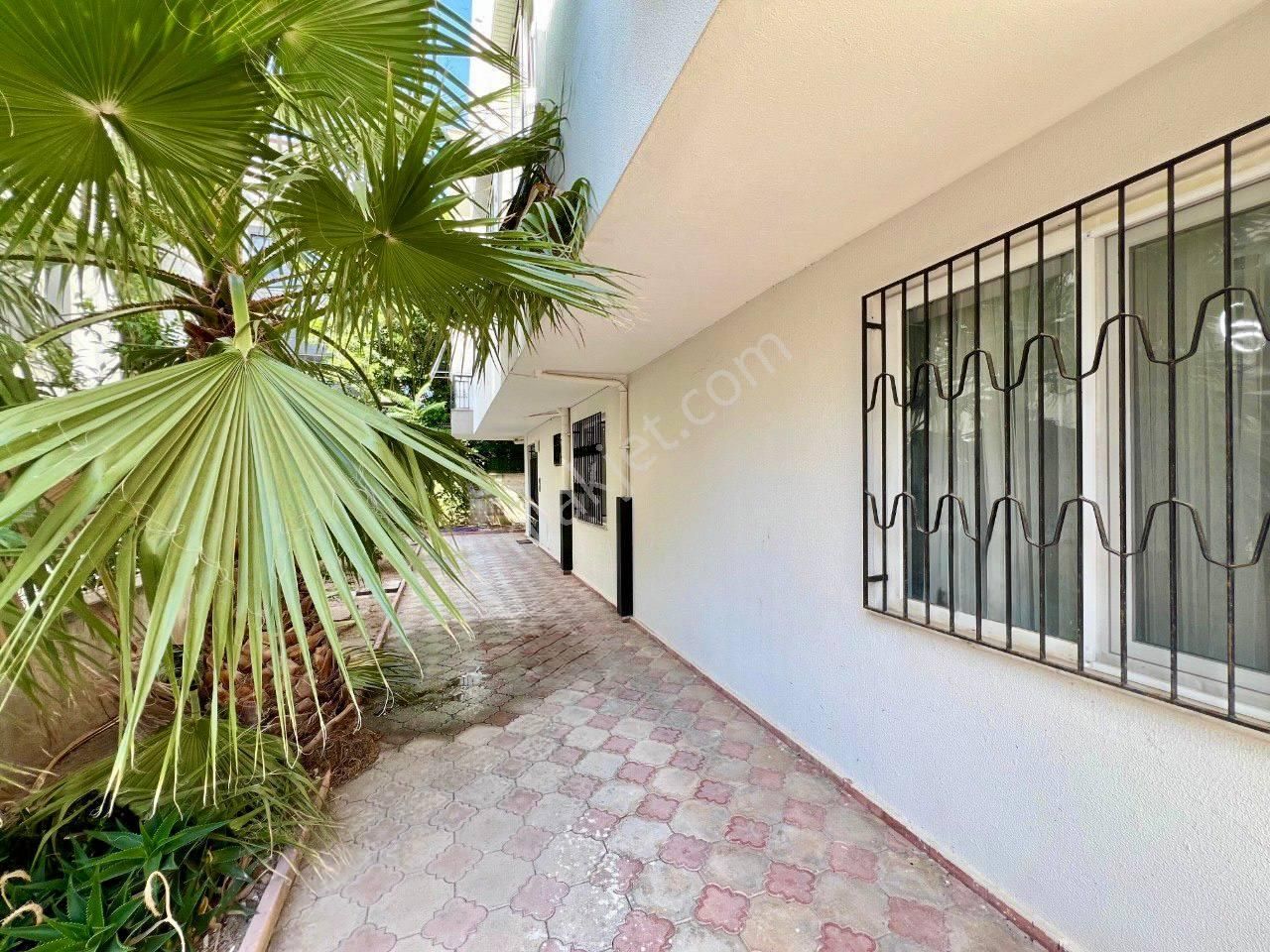 Eski Lara Sahiline 200 Metre – Krediye Uygun Bahçe Kat 1+1