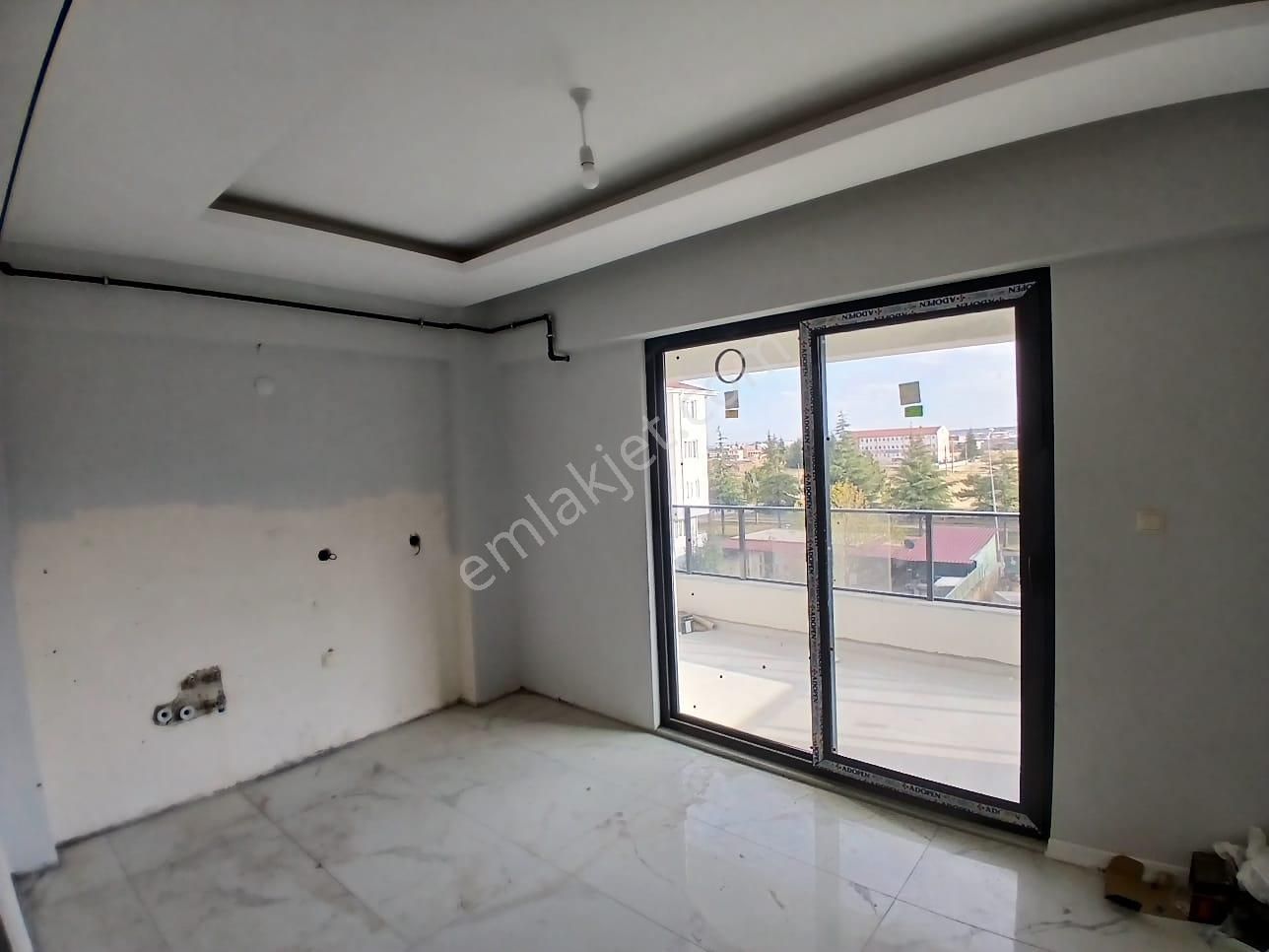 Akçay Emlak'tan Akşehir Park Hayat Hastahanesi Civarı Satılık Sıfır 2+1 Daire - Görsel 31