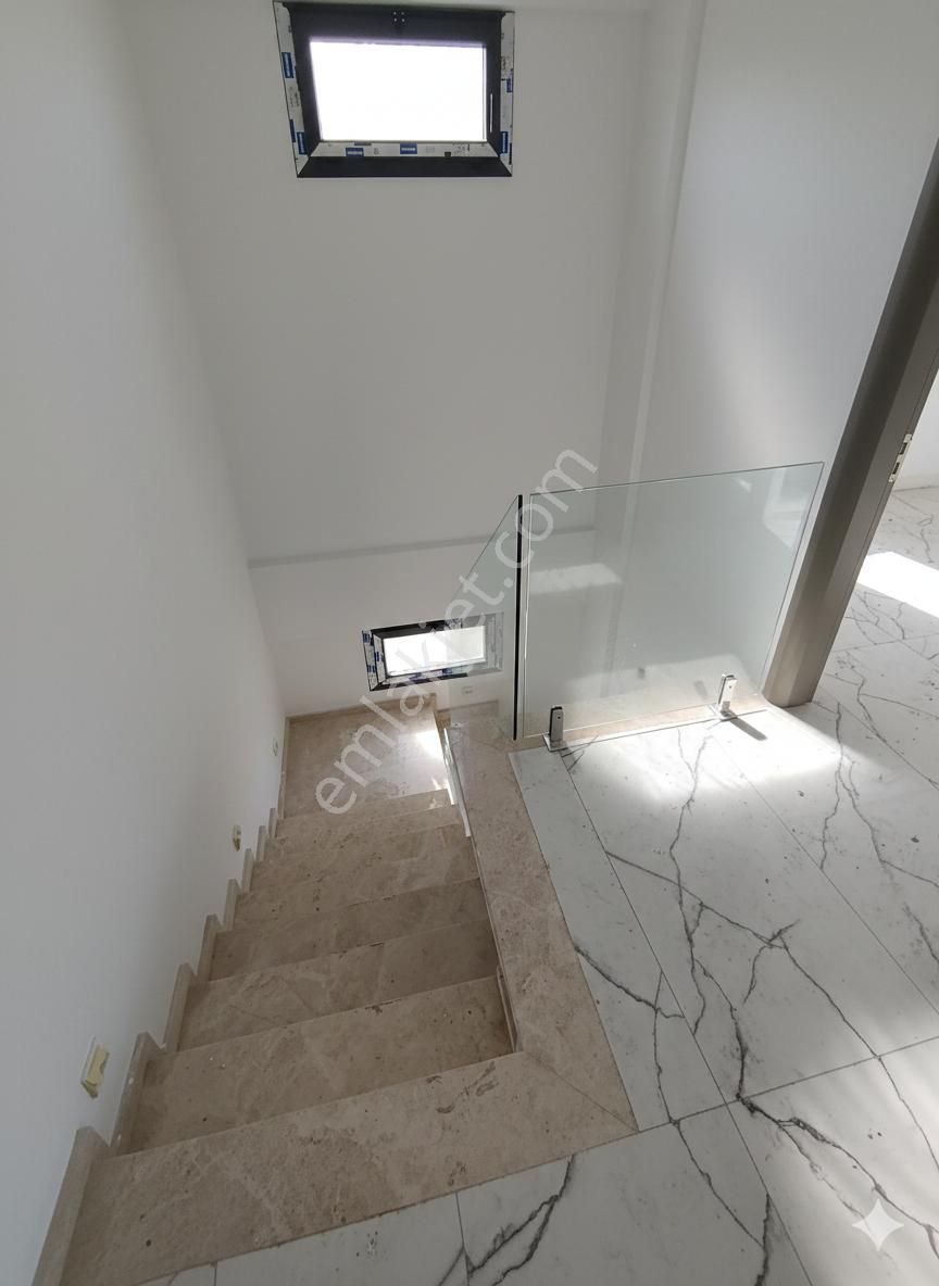 Kuşadası Davutlar’da Özel Bahçeli, Özel Havuzlu Sıfır Dubleks Lüks Villa - Görsel 31