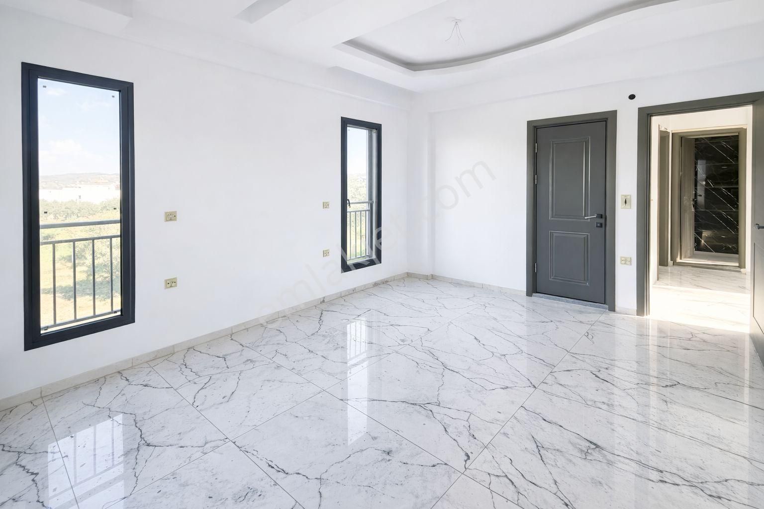 Kuşadası Davutlar’da Özel Bahçeli, Özel Havuzlu Sıfır Dubleks Lüks Villa - Görsel 34