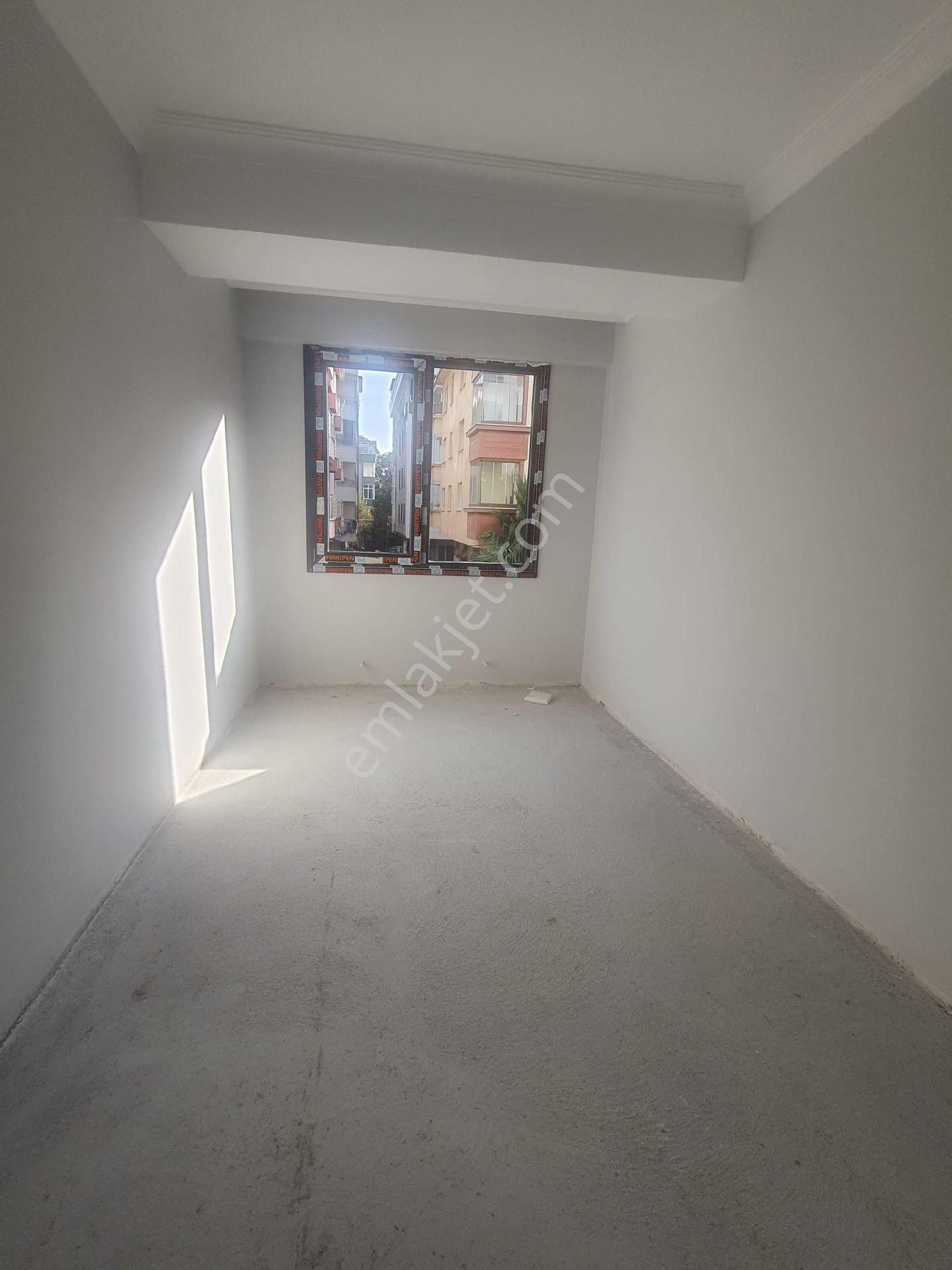 Cennet Mah. Satılık Site İçinde Kelepir Otoparklı Sıfır 3+1 Arakat - Görsel 3