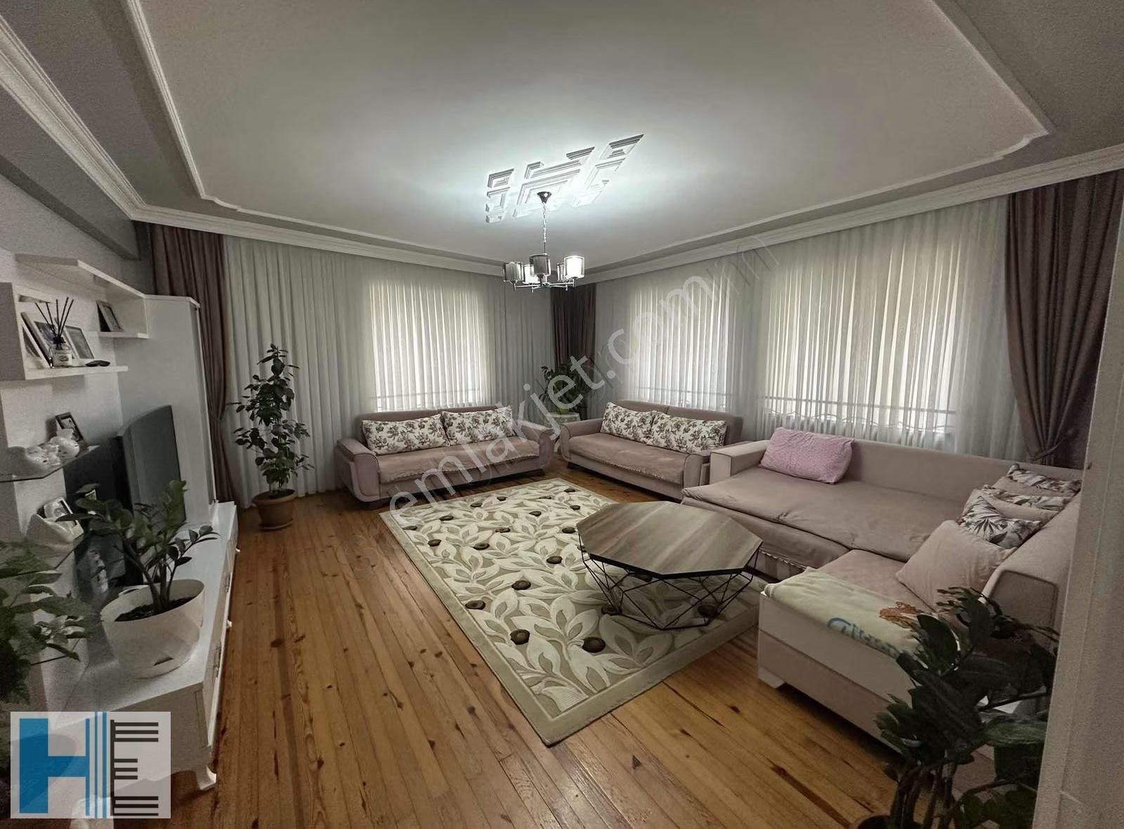 Gürsu Zafer Mah De Satılık 3+1 Daire