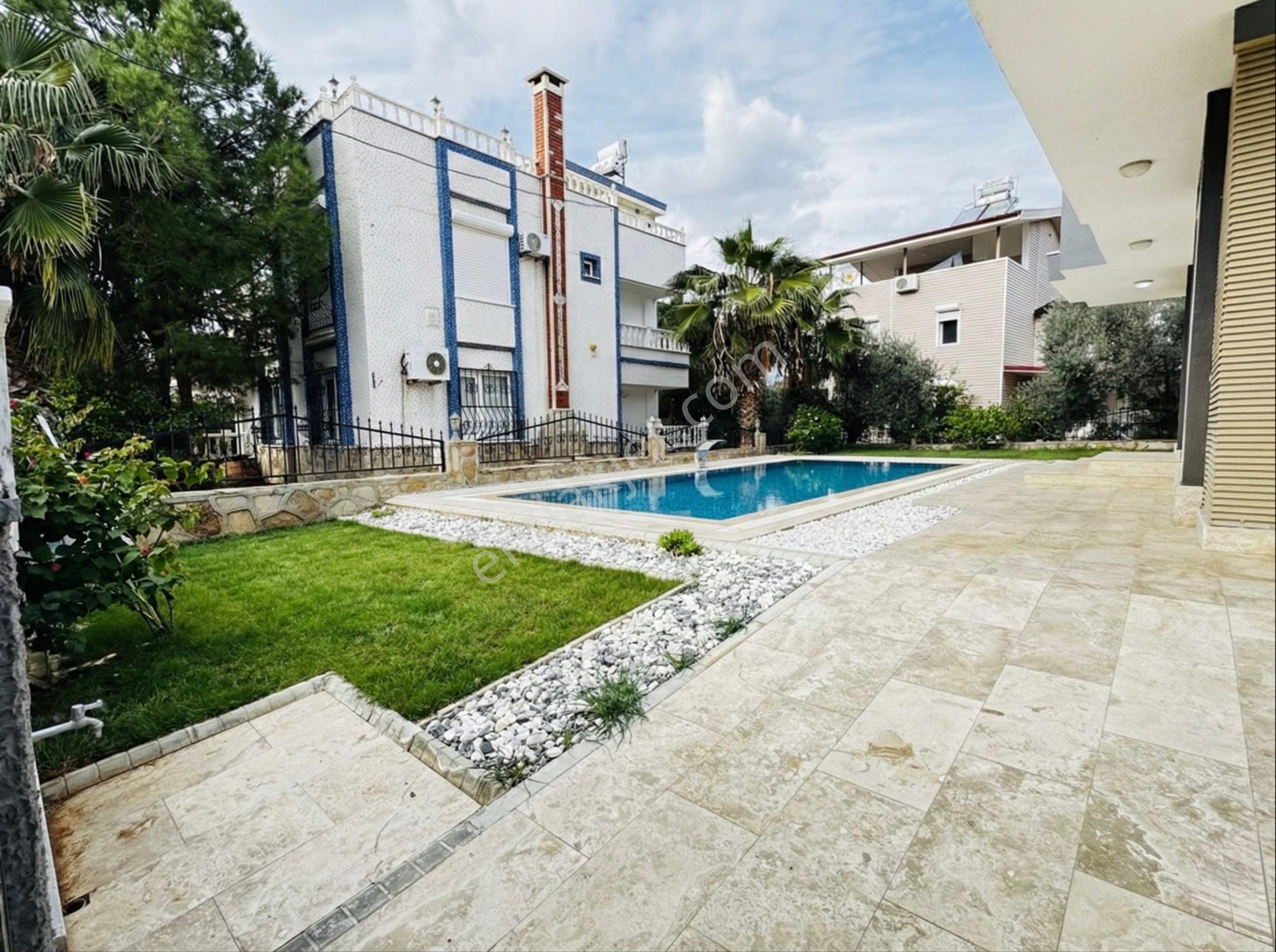 Didim Akbük Merkezde Denize 200m Mesafede, Özel Havuzlu Lüks Villa - Görsel 6