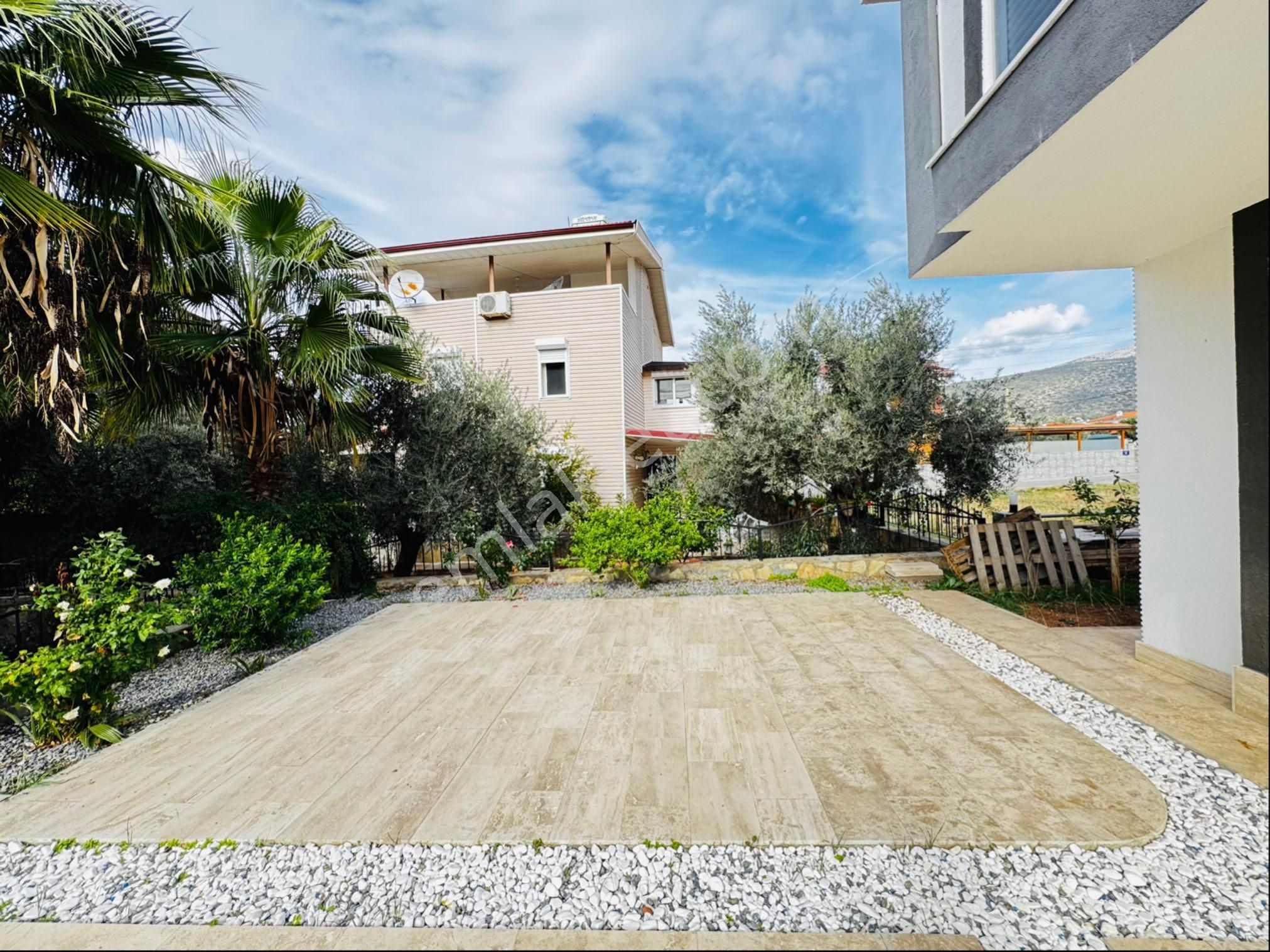 Didim Akbük Merkezde Denize 200m Mesafede, Özel Havuzlu Lüks Villa - Görsel 13