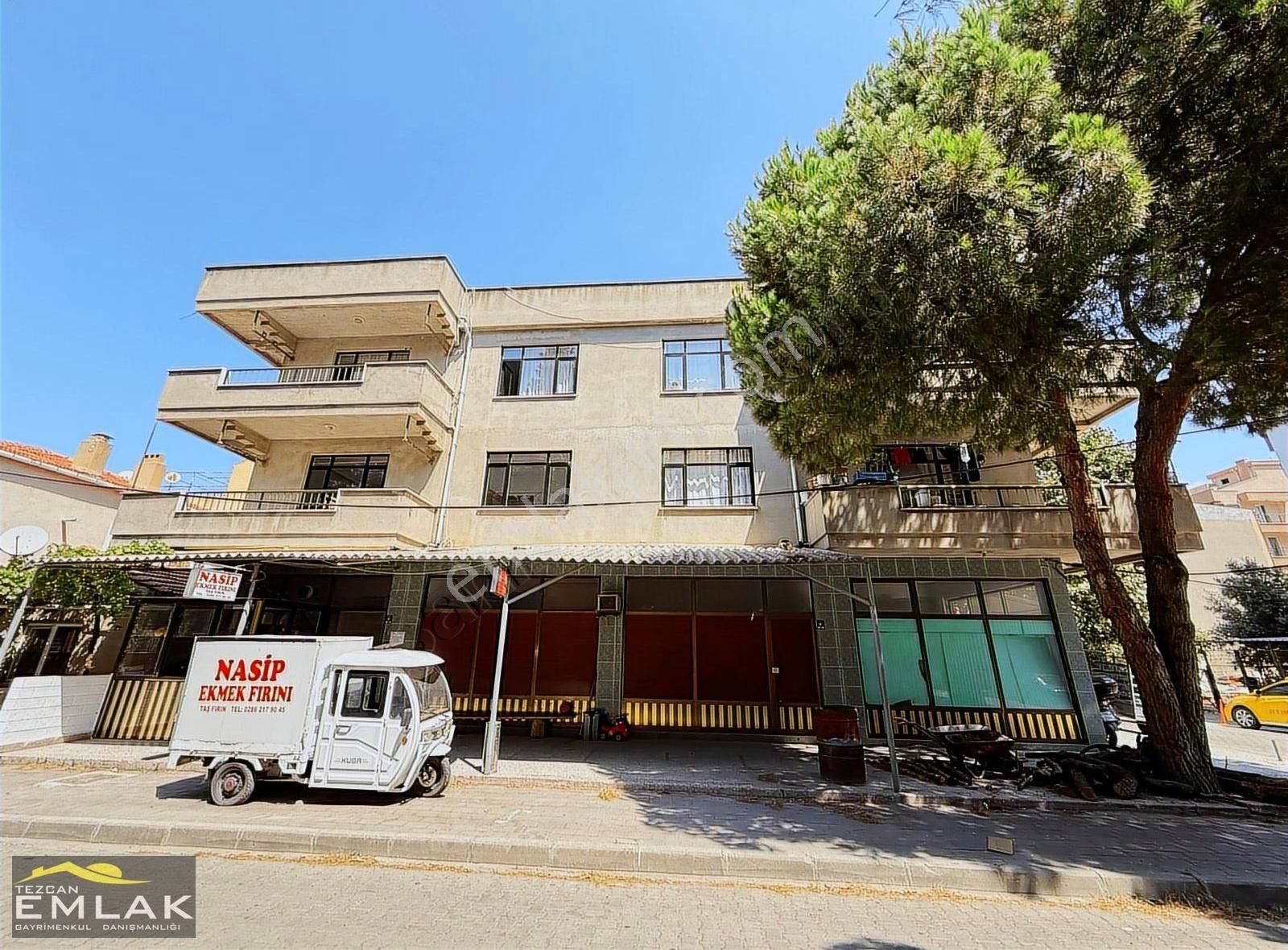 Çanakkale Merkez İsmetpaşa Mahallesi Geniş 2+1 Daire