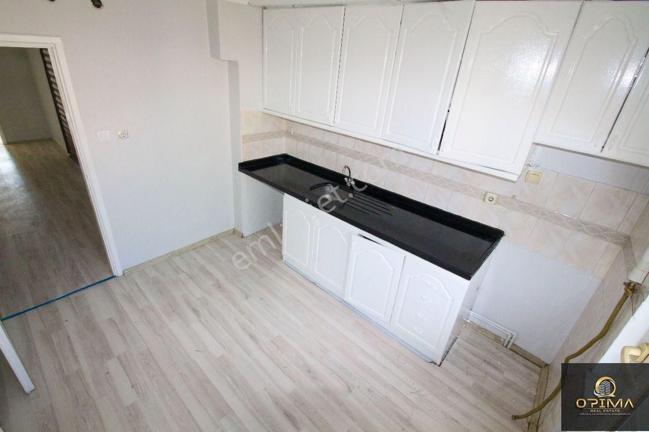 Opimadan Halitpaşada Çarşı Merkezde Ara Kat 2+1 Kiralık Daire - Görsel 12