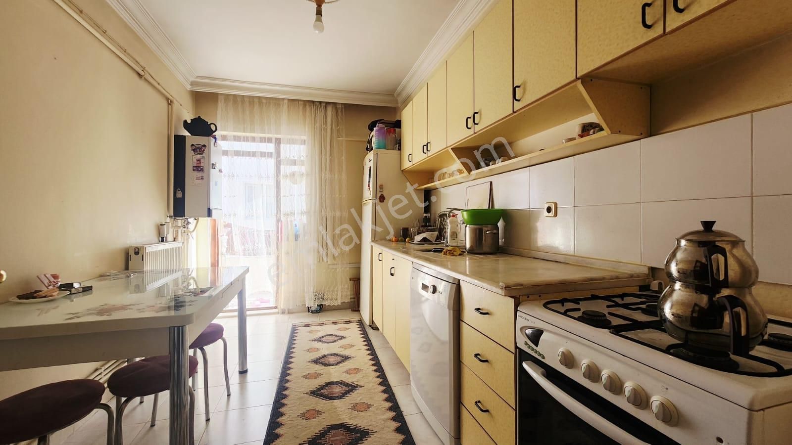 Kalecik Emlak'tan Fatih Mahallelsinde Güney Doğu Cepheli 3+1 - Görsel 5