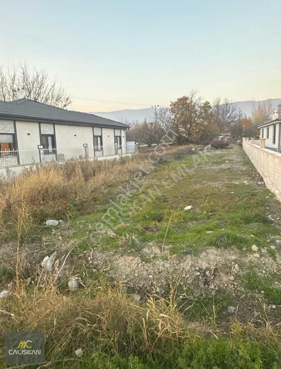 Emirseyit'te Ana Yola Sıfır Satılık Ev Yapmaya Uygun Arsa - Görsel 7