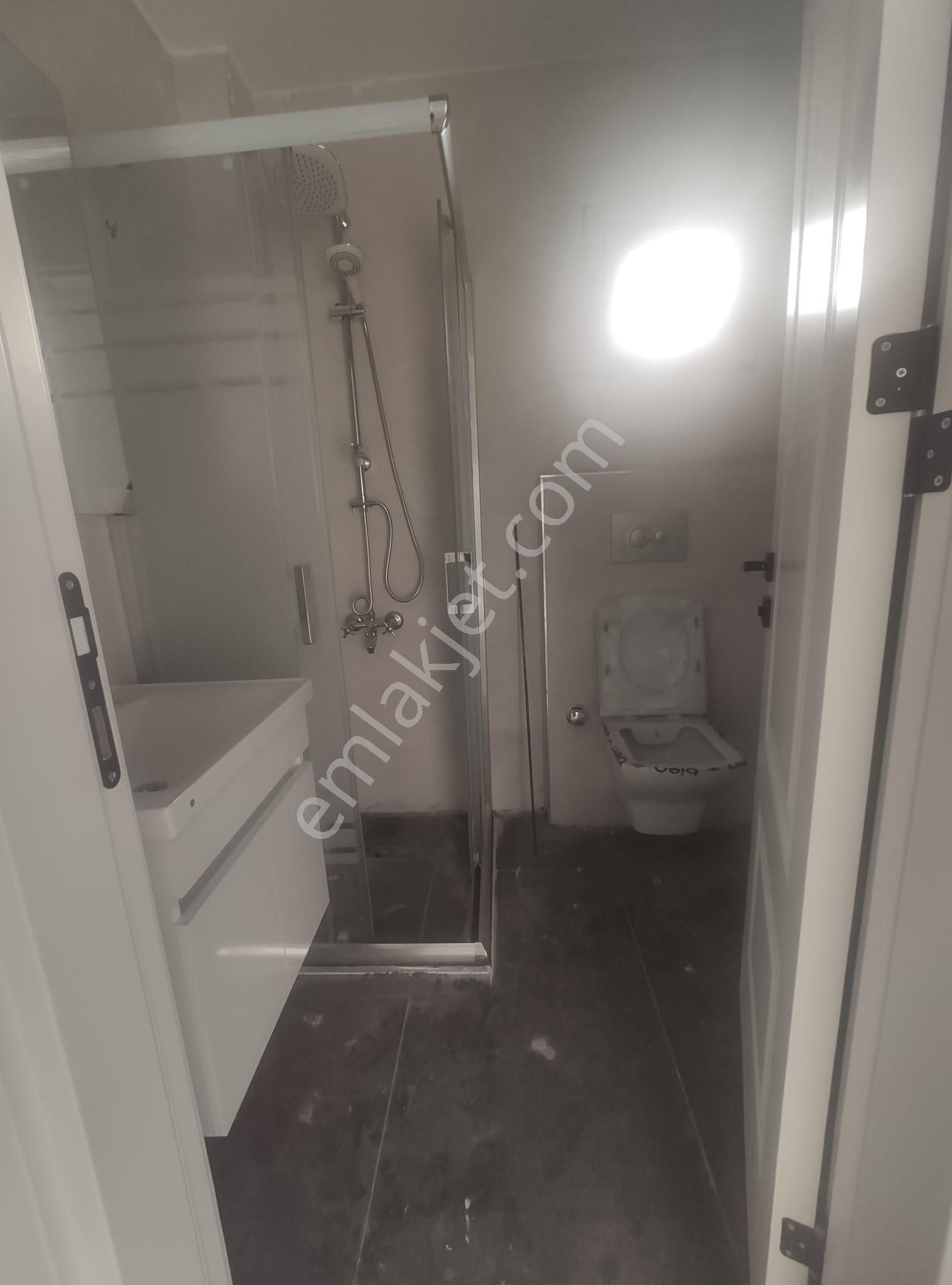 Büşra Gayrimenkulden Yeni Mah Satılık Daire 3+1 Kat 3 Ebeveyin Banyolu 120m2 İskanlı - Görsel 4