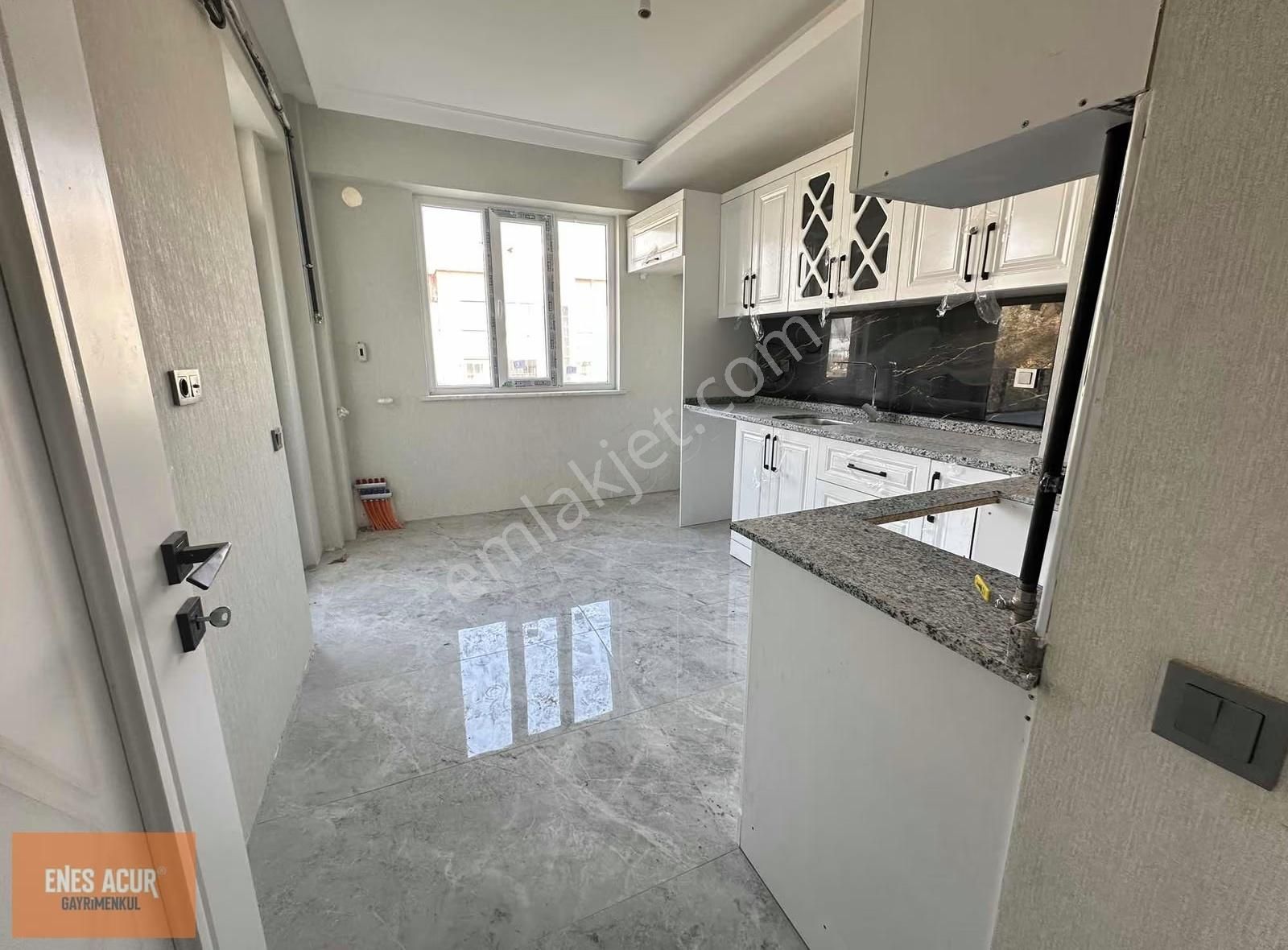 Enes Acur' Dan Büyükkumköprü Caddesinde 2+1 Arakat - Görsel 9