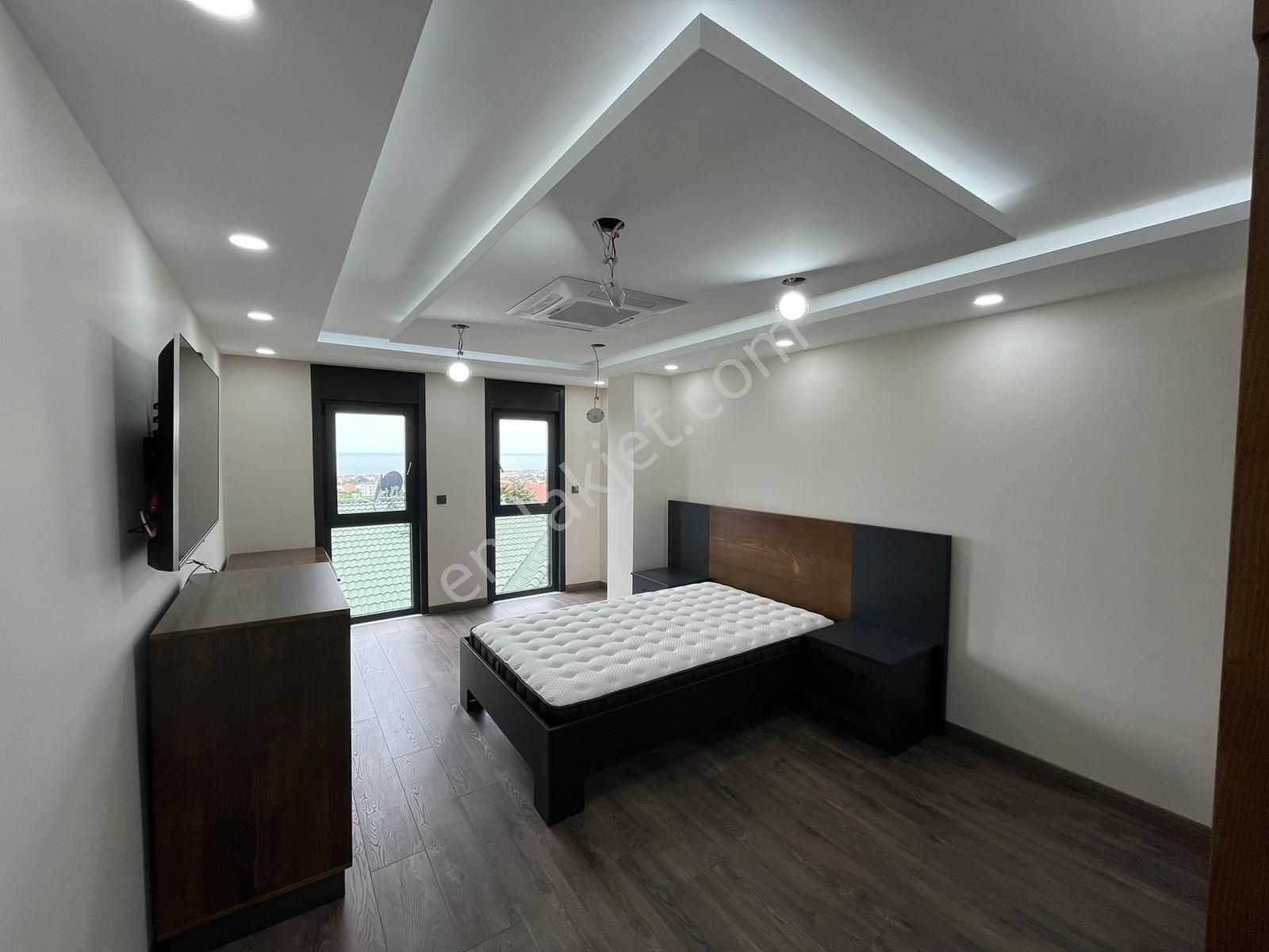 Istanbul Bükükçekmece 7+2 Satılık Sıfık Lüks Villa - Görsel 13