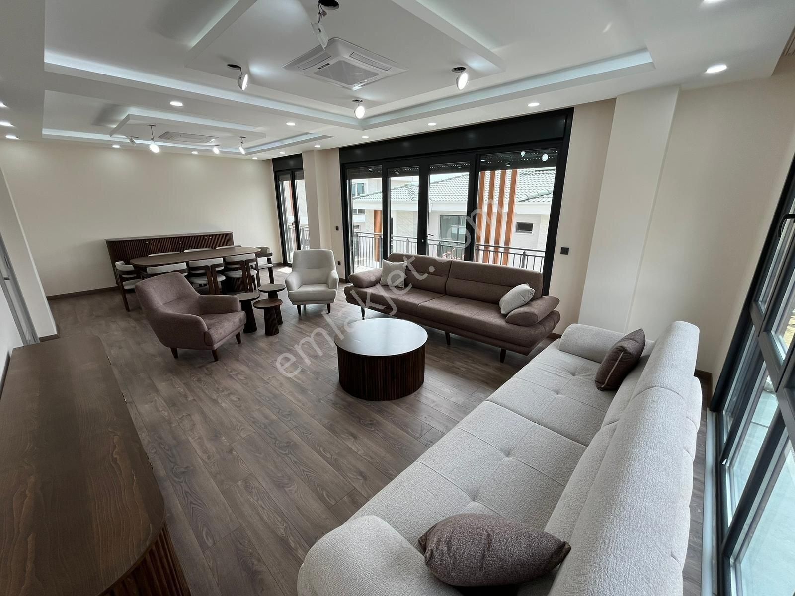 Istanbul Bükükçekmece 7+2 Satılık Sıfık Lüks Villa - Görsel 12