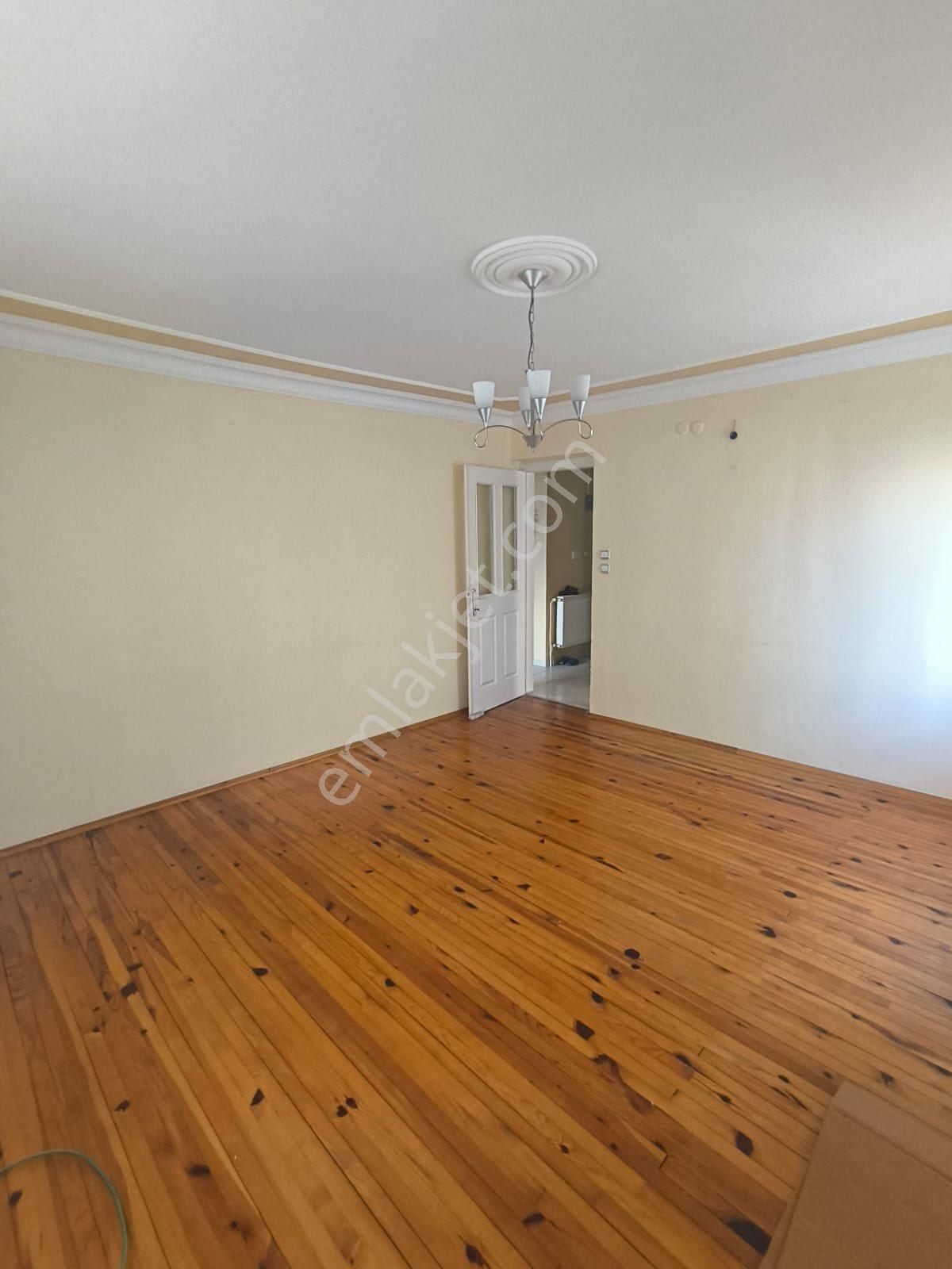 Aydın Söke Konak Mahallesin’de Devlet Hastanesi Yolu Üzerinde Doğalgazlı Satılık 3+1 Daire - Görsel 13