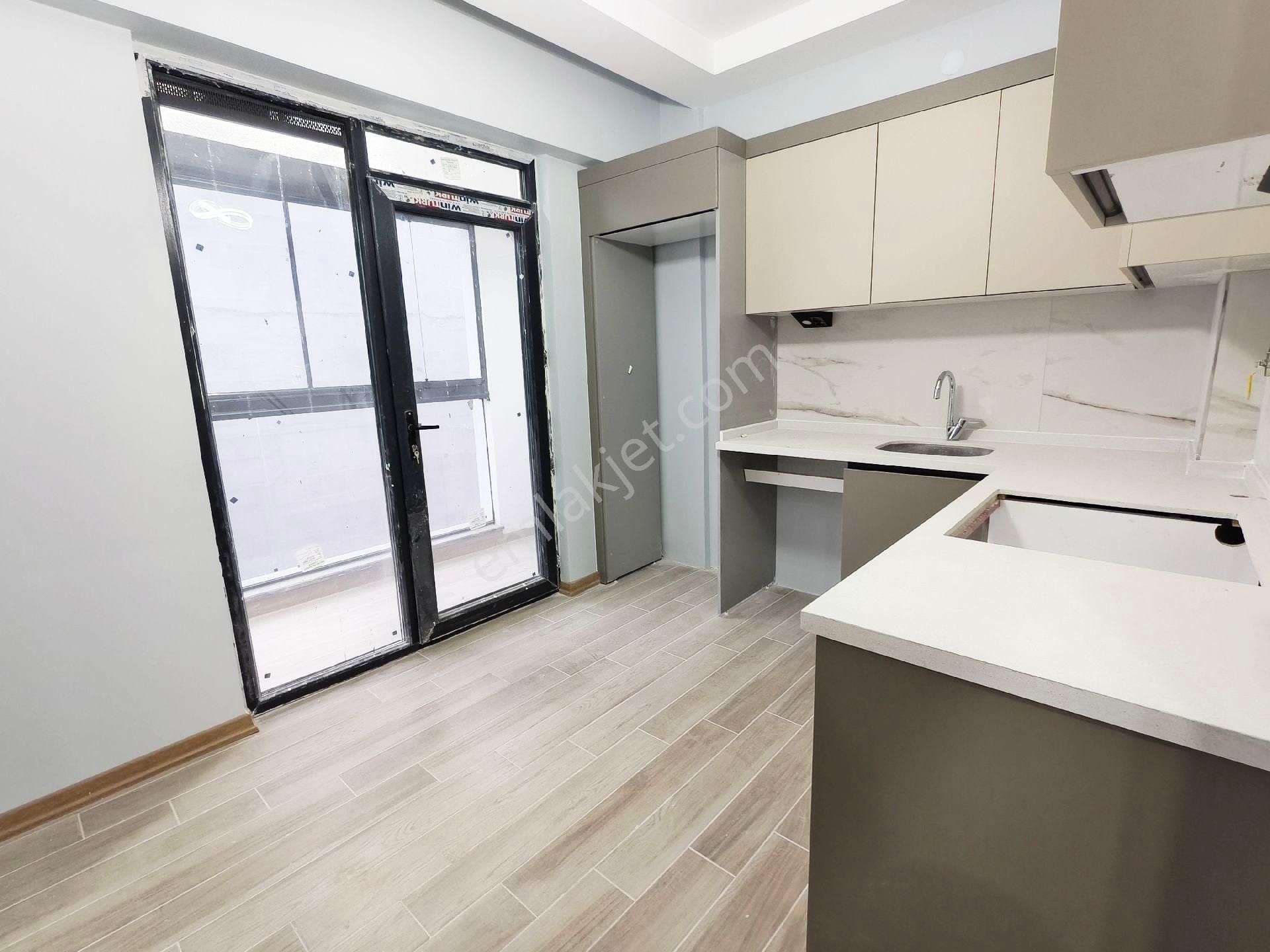 Pera'dan Şehir Hast'si Yanında Asansörlü,sıfır 2+0 Kiralık Daire - Görsel 11