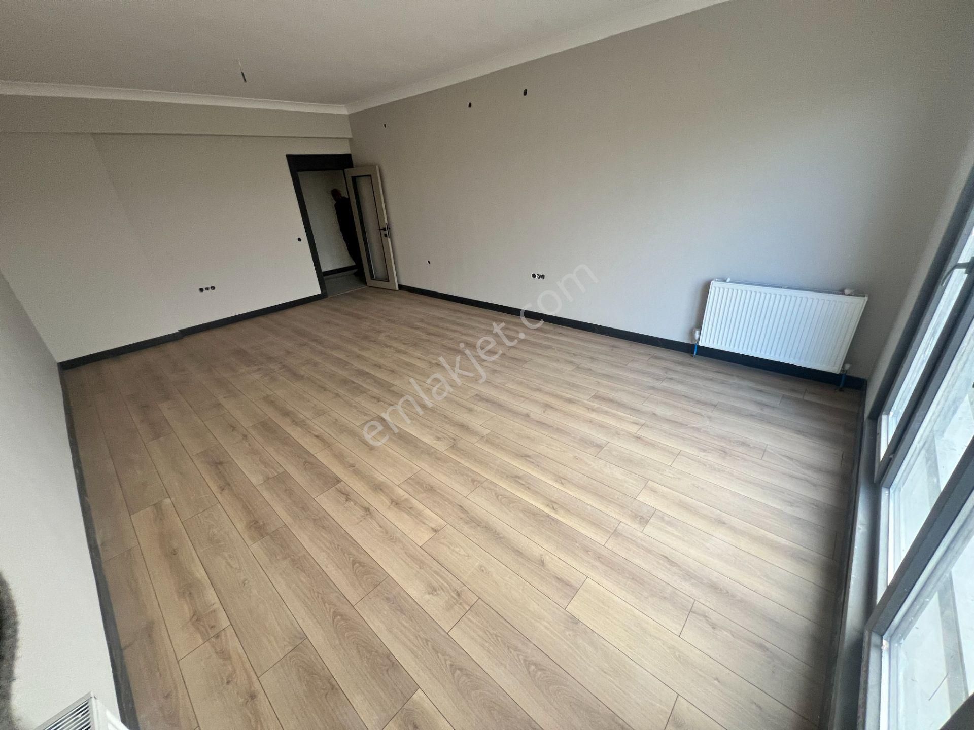 Cihandan Ovacık'ta Bulvar Yakını Sıfır 4+1 Daire - Görsel 15