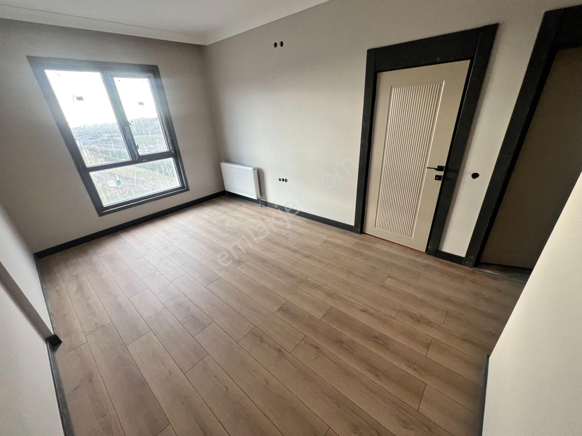 Cihandan Ovacık'ta Bulvar Yakını Sıfır 4+1 Daire - Görsel 30