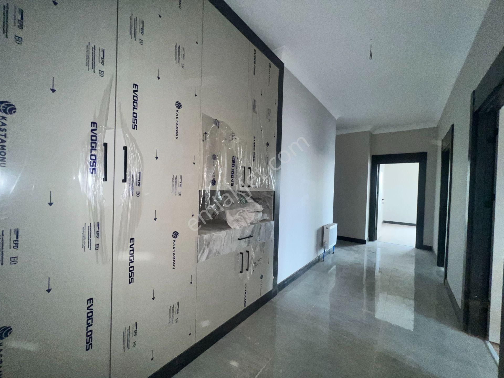 Cihandan Ovacık'ta Bulvar Yakını Sıfır 4+1 Daire - Görsel 36