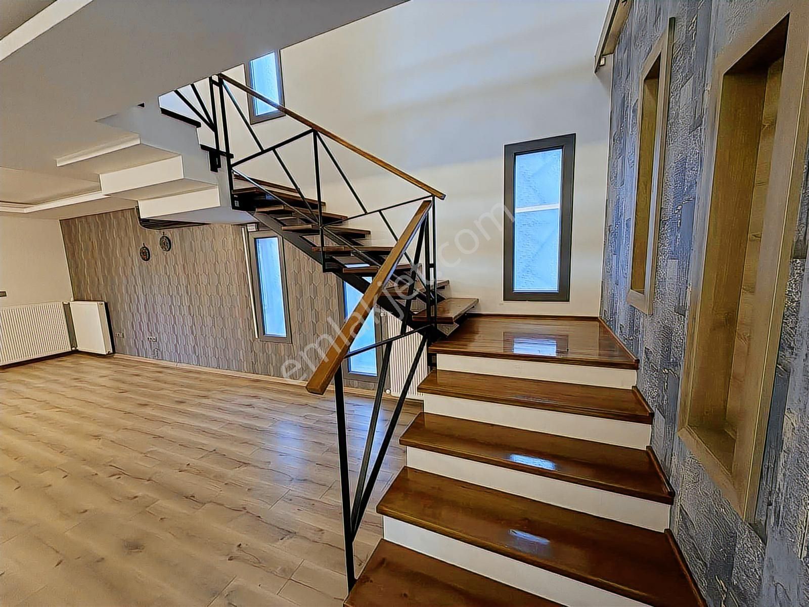 Kuşadası Karaova Avm Yakını Satılık 75 M2 Tabanlı 3+1 Villa - Görsel 8