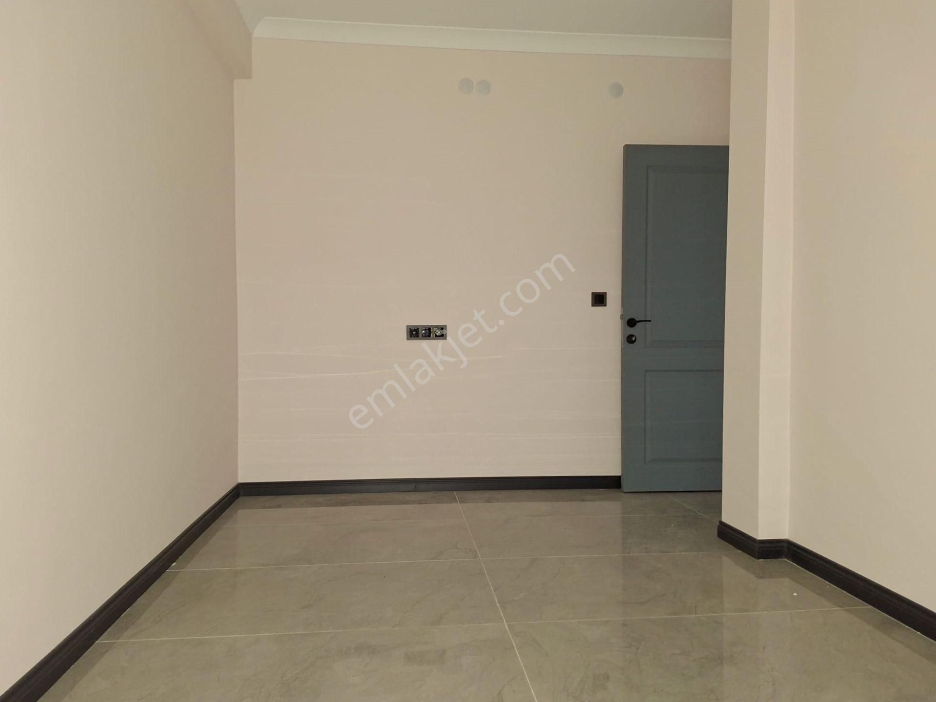 Recep Ümit'ten Şarhöyük Mahallesi Şarhöyük Sağlık Ocağının Yakınında (sıfır) Kiralık 1+1 Daire - Görsel 16