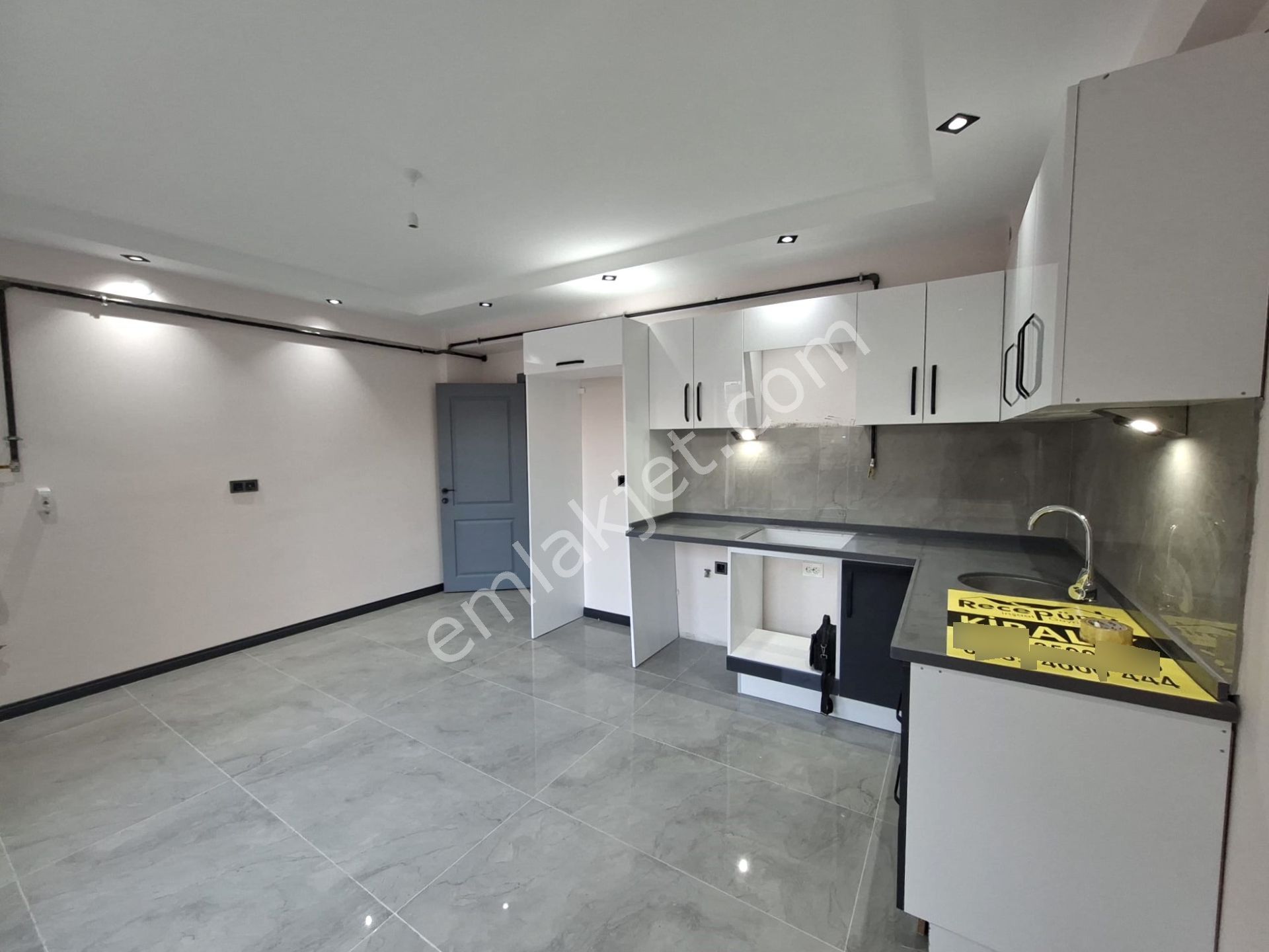 Recep Ümit'ten Şarhöyük Mahallesi Şarhöyük Sağlık Ocağının Yakınında (sıfır) Kiralık 1+1 Daire - Görsel 6