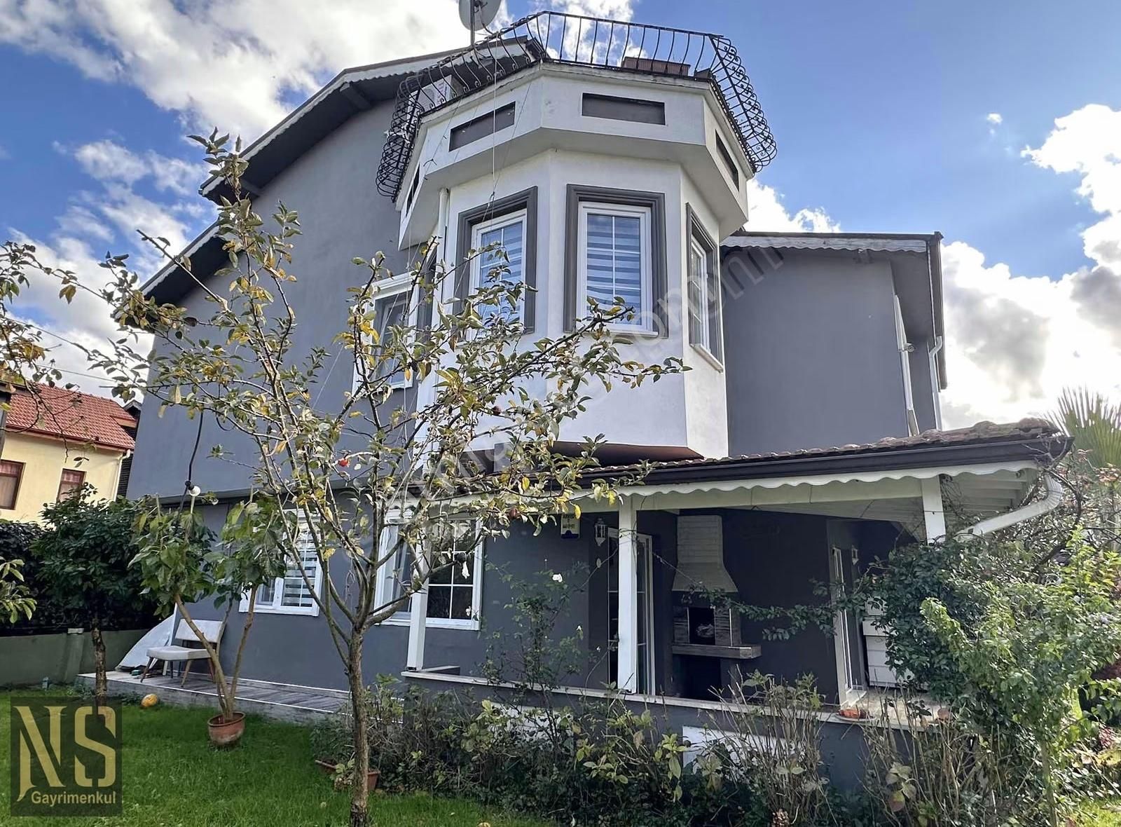 Kıkrpınar Bağdat Cd Çok Yakın Eşyasız Kiralık Villa - Görsel 27