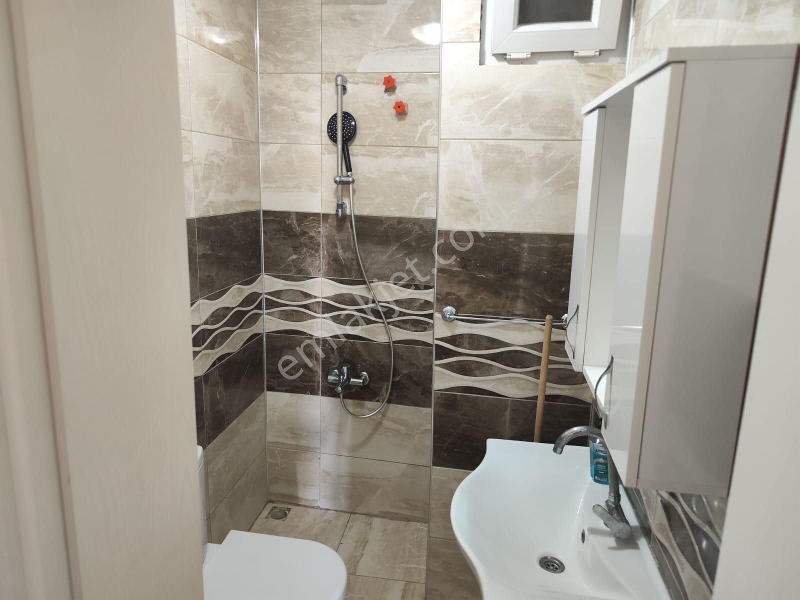 Denize 5 Dk Yürüme Mesafesinde 6 Adet 1+1 Den Oluşan Komple Bina - Görsel 20