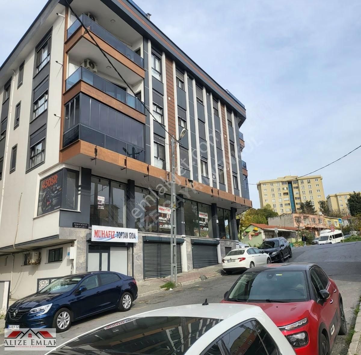 Alizeden Halkalı Meydanda Kupon Düz Ayak Ana Caddede Yeni Bina - Görsel 5