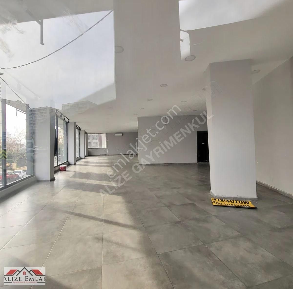 Alizeden Halkalı Meydanda Kupon Düz Ayak Ana Caddede Yeni Bina - Görsel 11