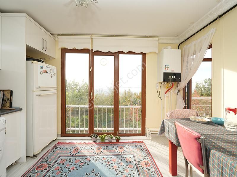 C21 Cius; Adliye Köyünde Deniz Manzaralı 2 Katlı Bahçeli Ev - Görsel 11