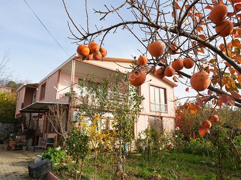 C21 Cius; Adliye Köyünde Deniz Manzaralı 2 Katlı Bahçeli Ev - Görsel 3