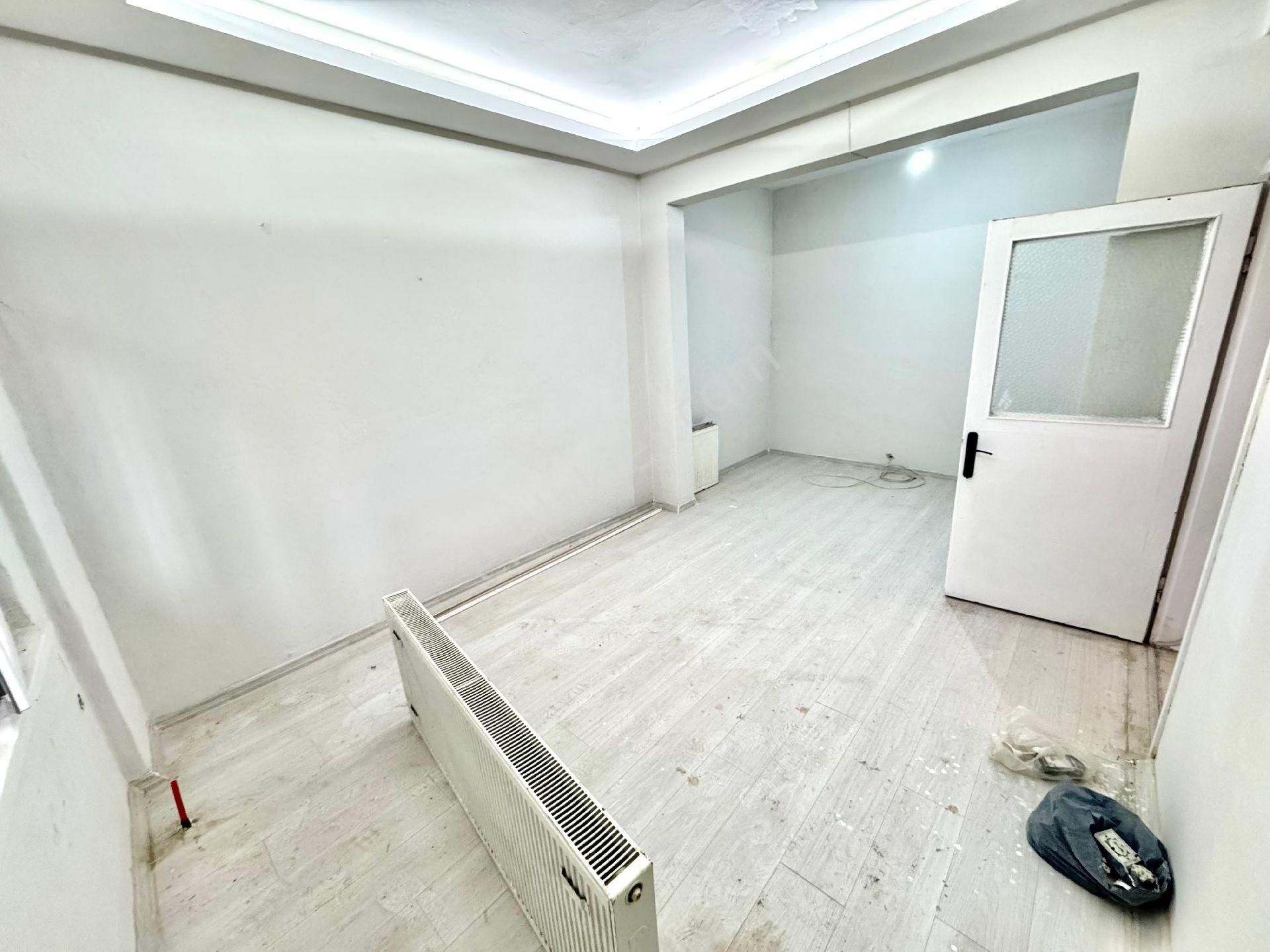 Lider Gayrimenkul'den Kadifekale Mh. 2+1 İçi Full Yapılı Fırsat Daire - Görsel 6