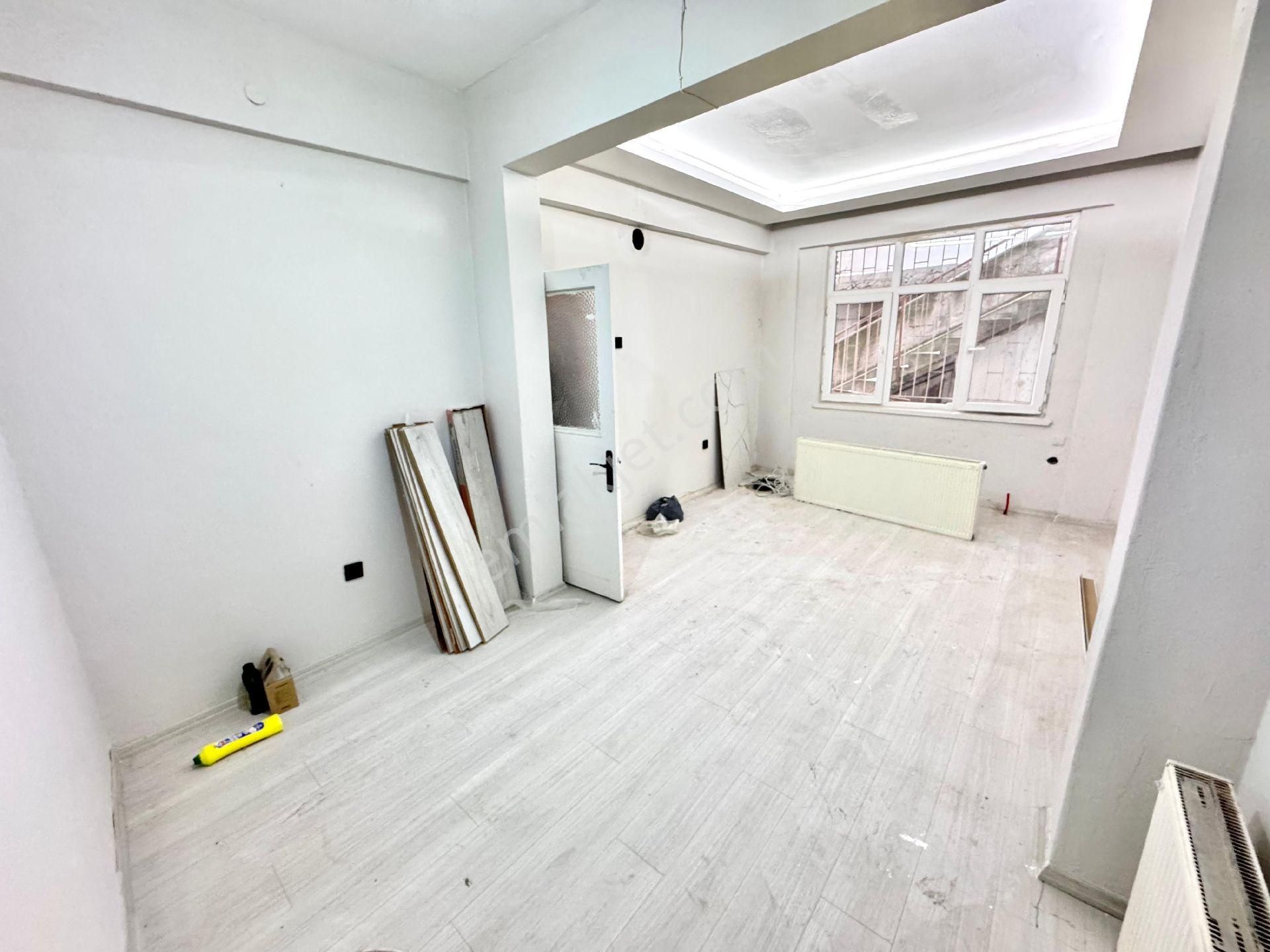 Lider Gayrimenkul'den Kadifekale Mh. 2+1 İçi Full Yapılı Fırsat Daire - Görsel 5