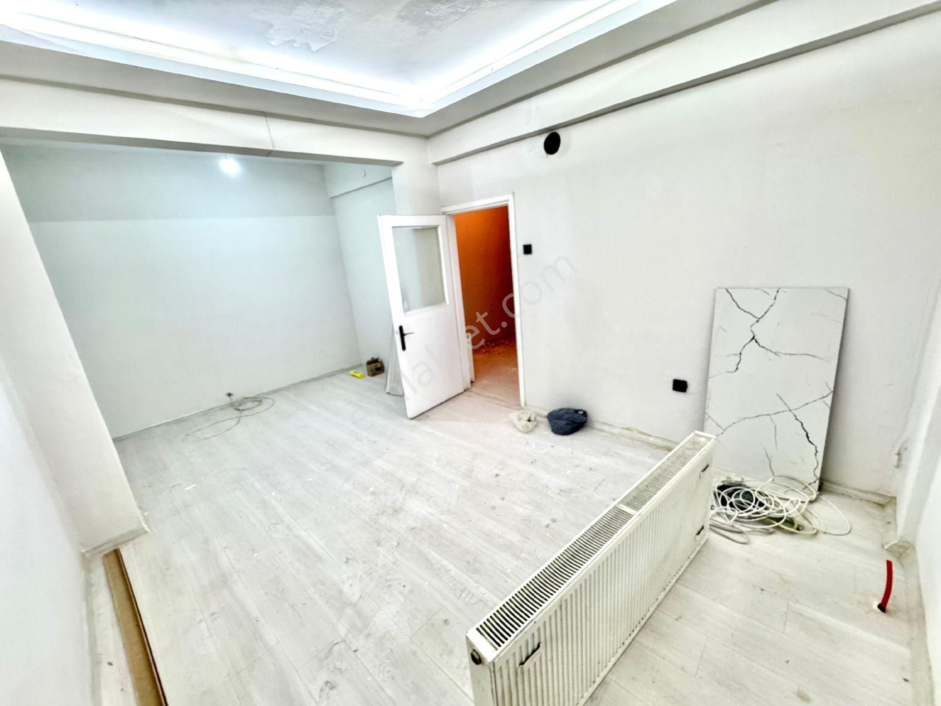 Lider Gayrimenkul'den Kadifekale Mh. 2+1 İçi Full Yapılı Fırsat Daire - Görsel 4