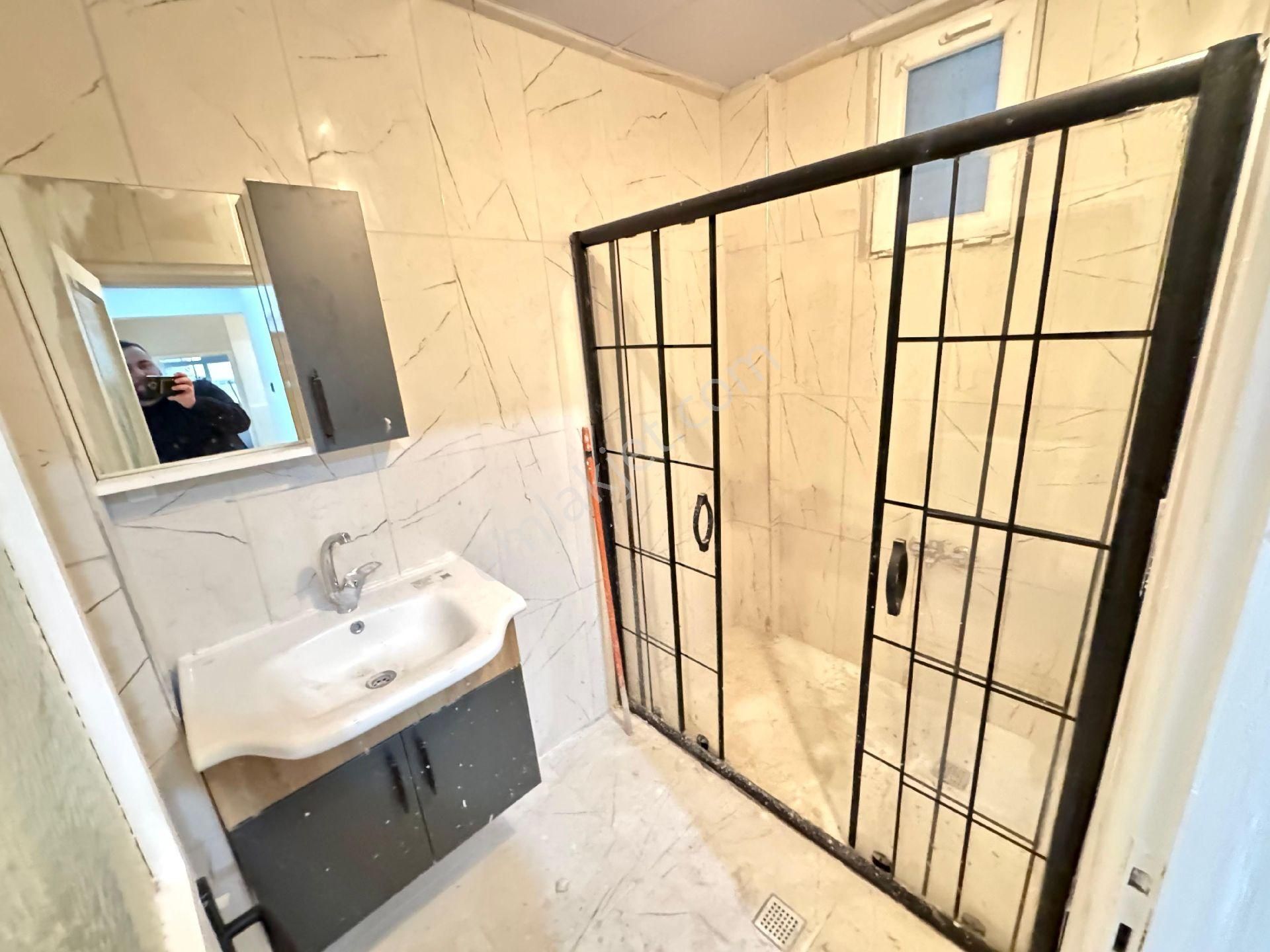 Lider Gayrimenkul'den Kadifekale Mh. 2+1 İçi Full Yapılı Fırsat Daire - Görsel 17