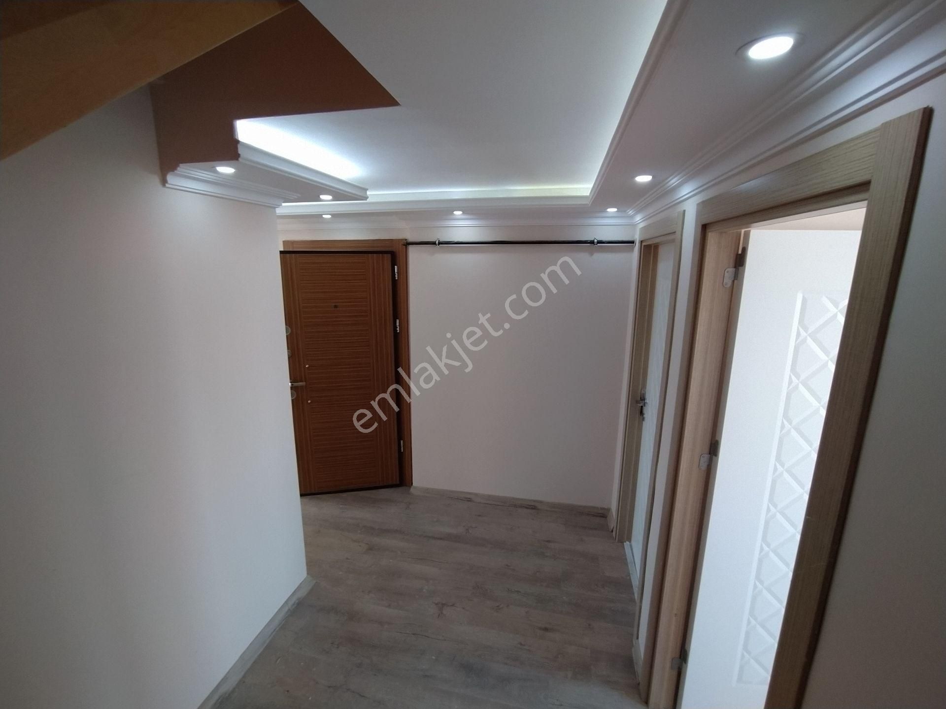 Büşra Gayrimenkulden Çarşı Merkezde Satılık Dublex Daire 4+1 Kat 5 Asansörlü İskanlı Kat Mülkiyetli - Görsel 5