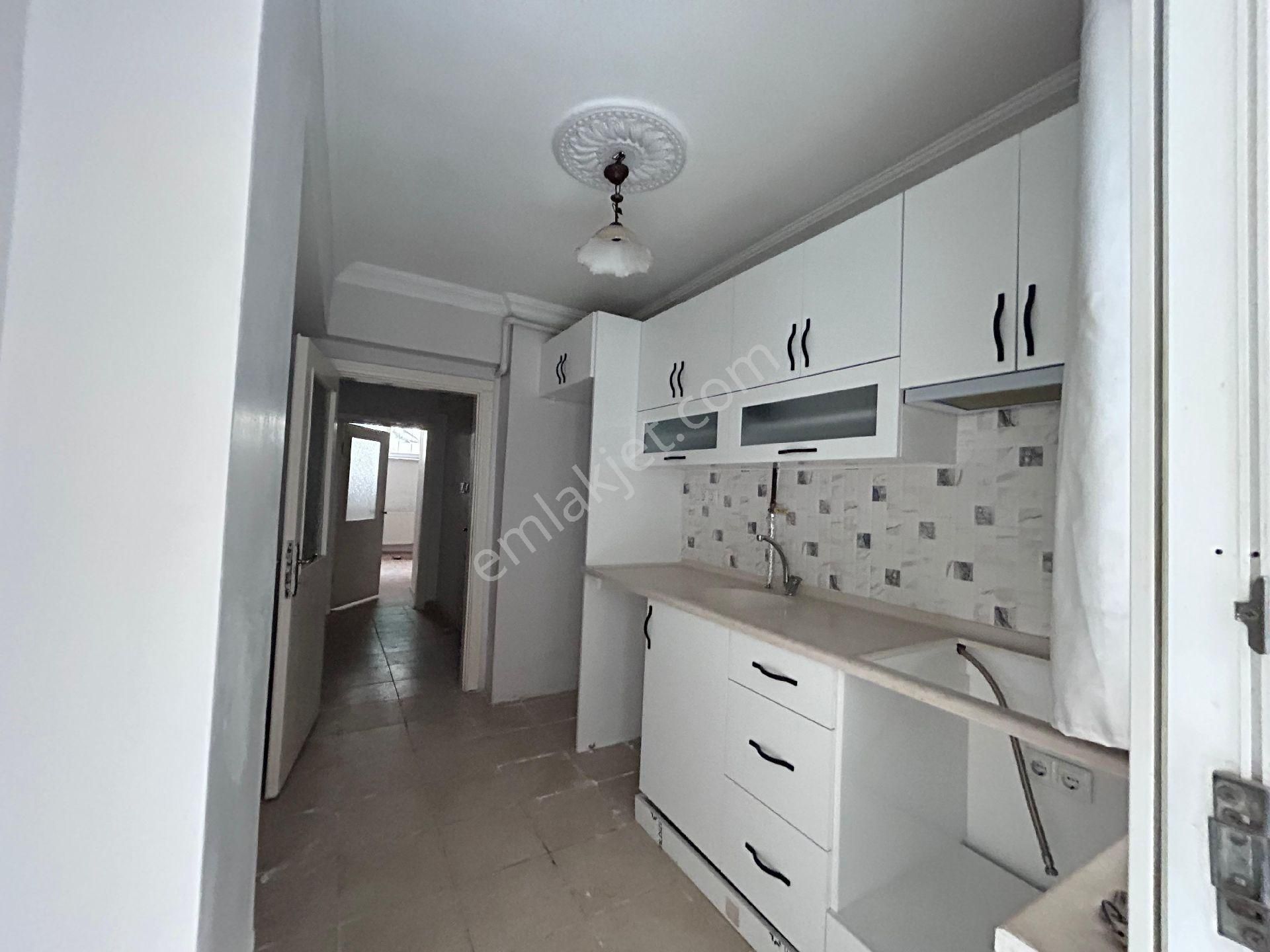 Lider Gayrimenkul'den Yenidoğan Mh. 2+1 İçi Özel Yapım 15 Yıllık Daire - Görsel 3