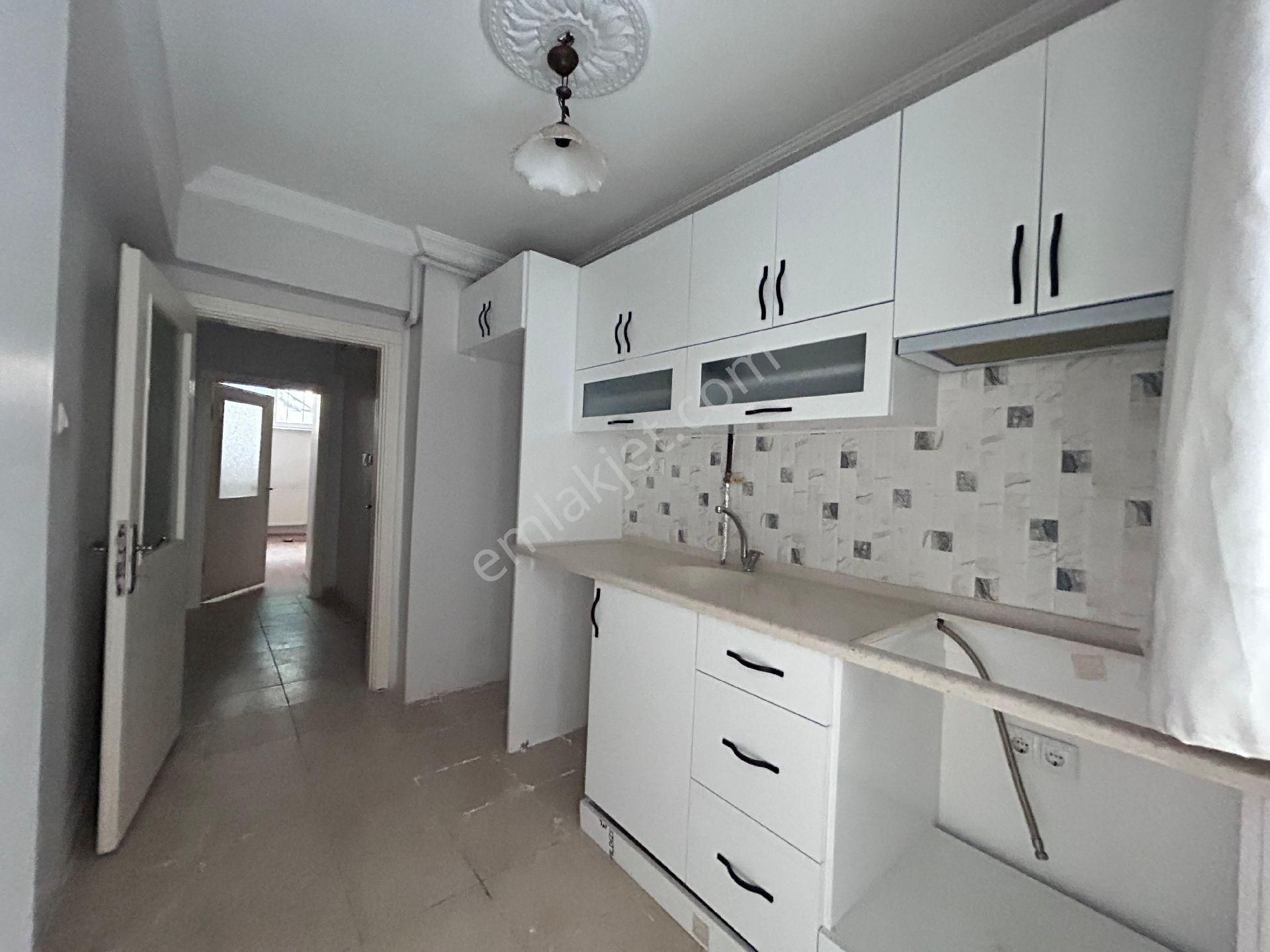 Lider Gayrimenkul'den Yenidoğan Mh. 2+1 İçi Özel Yapım 15 Yıllık Daire - Görsel 2