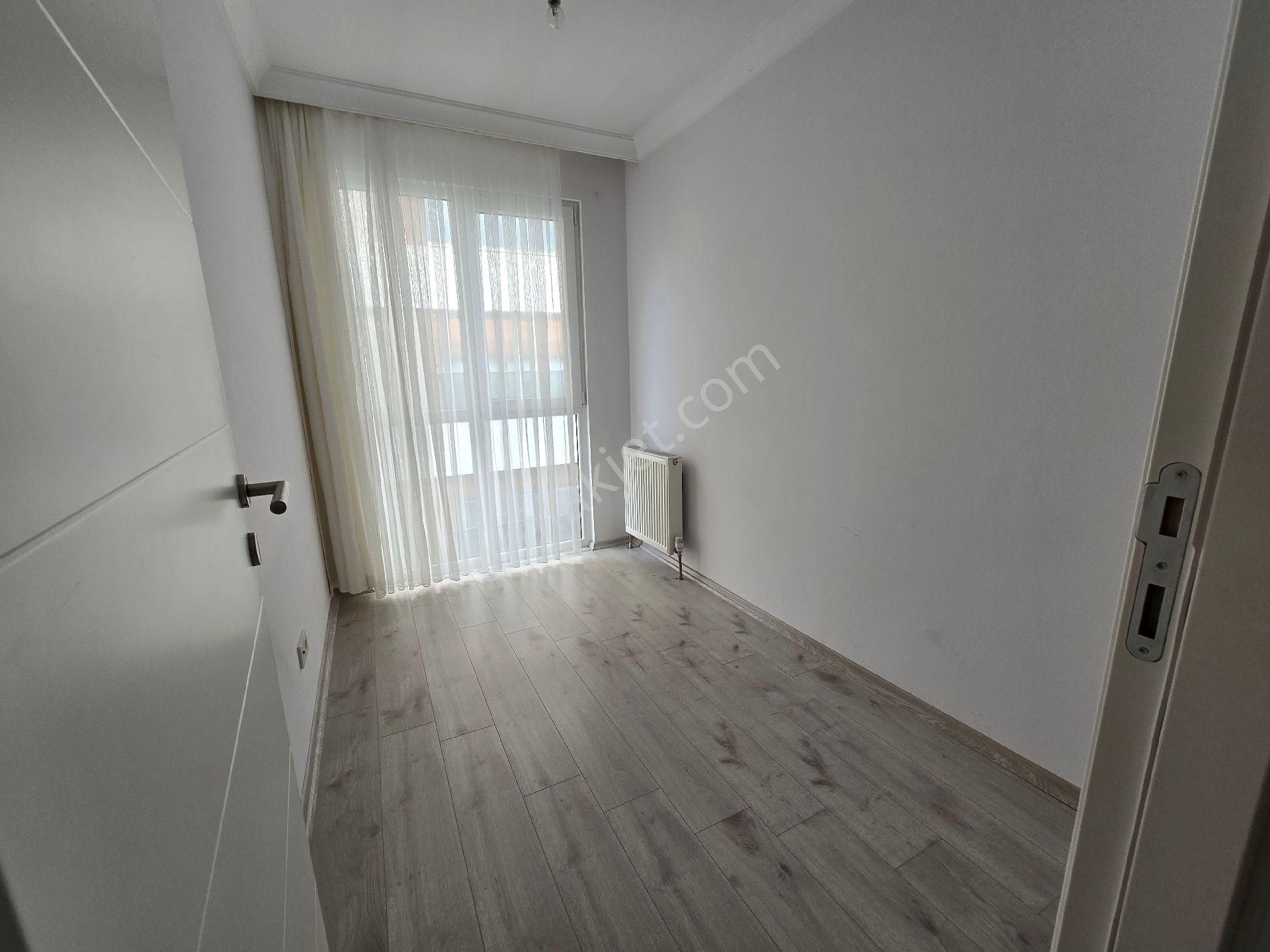 Ümraniye Merkezde Lüx Ebeveyn Banyolu 2+1 Daire Finans Merkzine 5 Dakika - Görsel 7